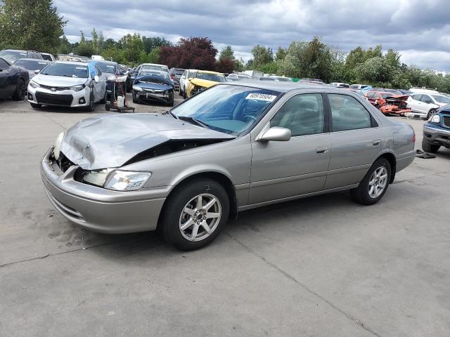 TOYOTA CAMRY 2001 jt2bg22k710565483