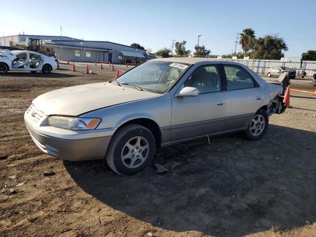 TOYOTA CAMRY LE 1999 jt2bg22k7x0369665