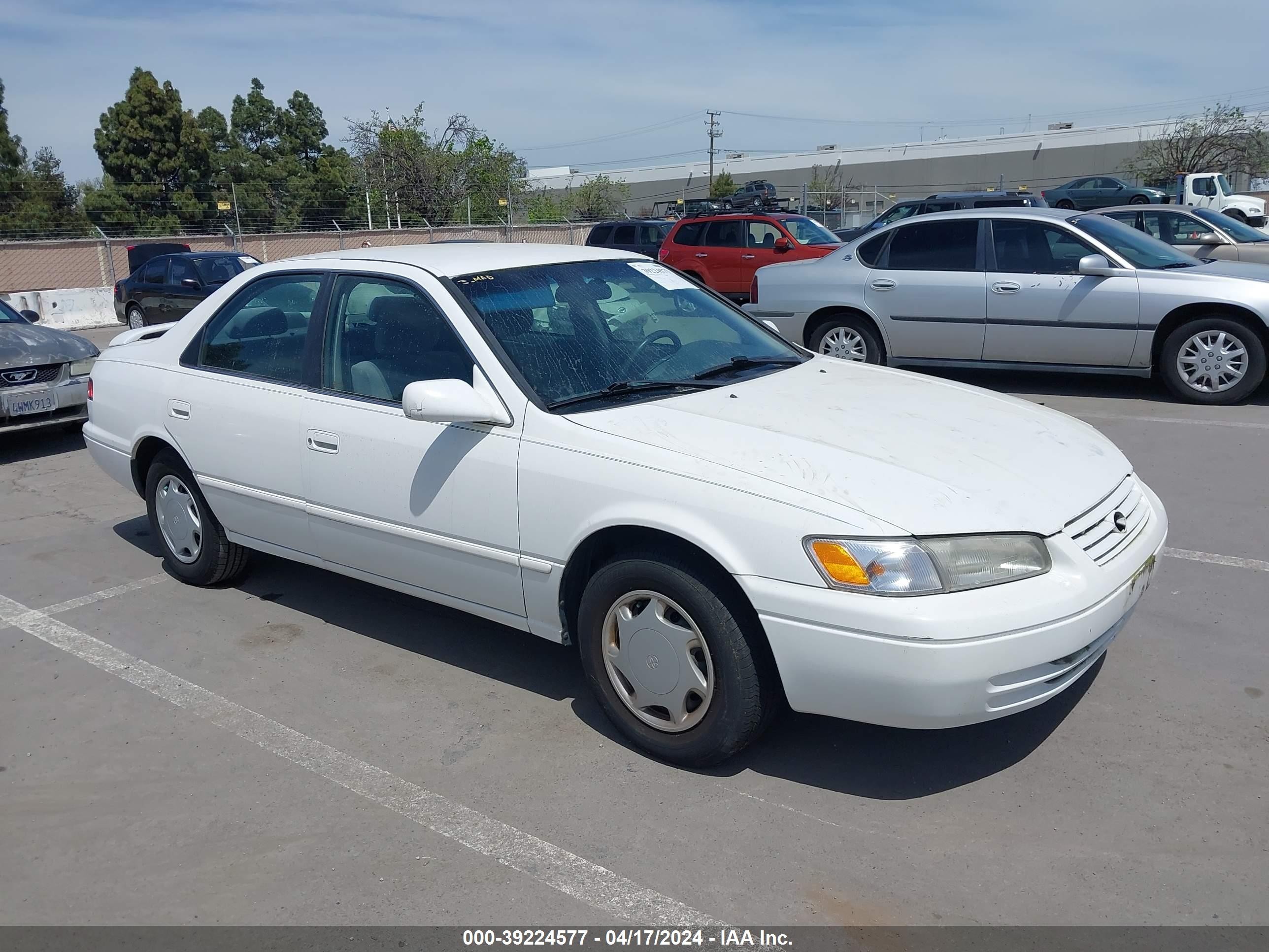 TOYOTA CAMRY 1997 jt2bg22k8v0017871