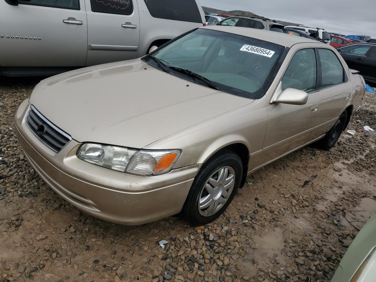 TOYOTA CAMRY 2000 jt2bg22k8y0420396