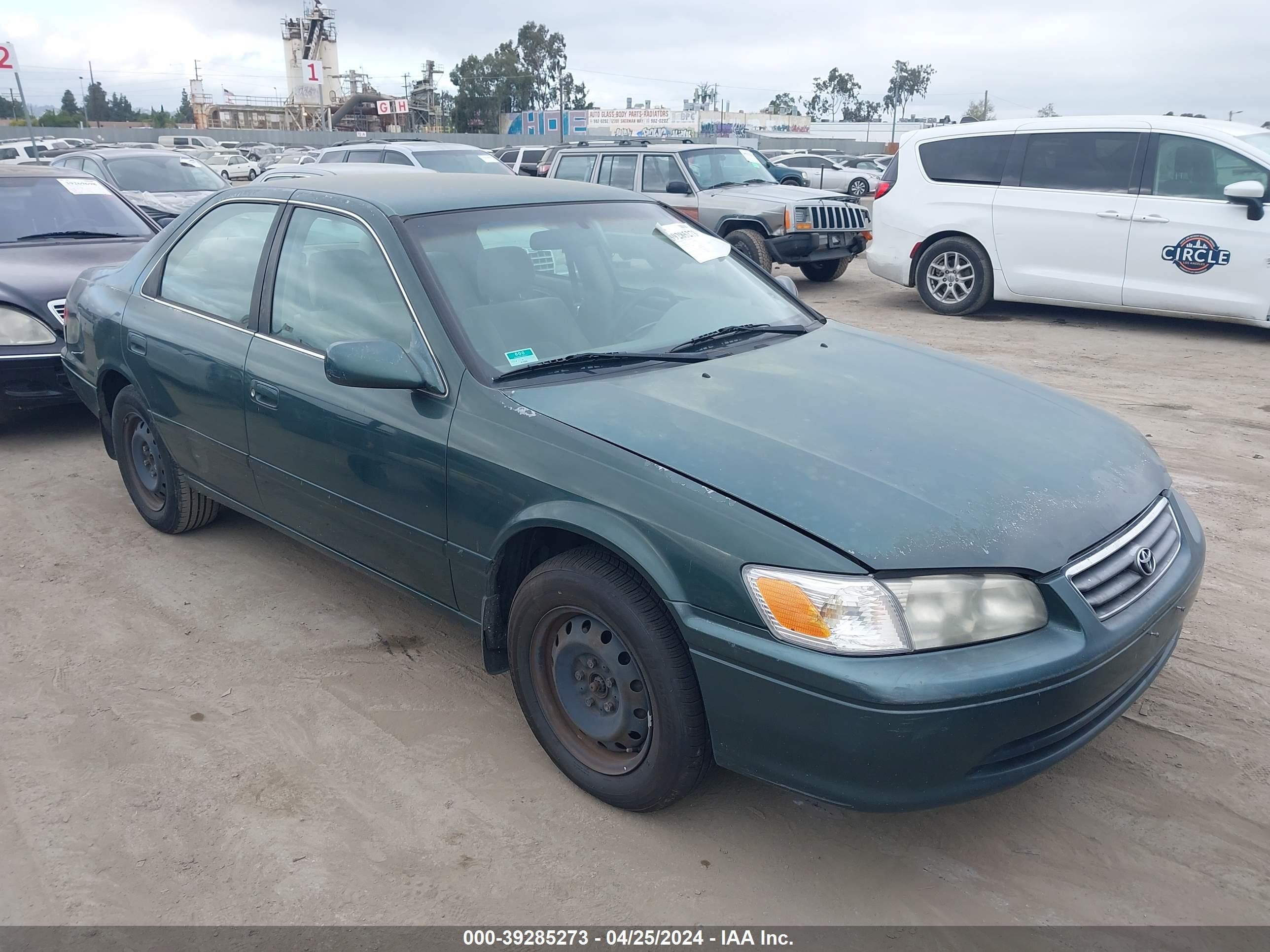 TOYOTA CAMRY 2000 jt2bg22k8y0511331