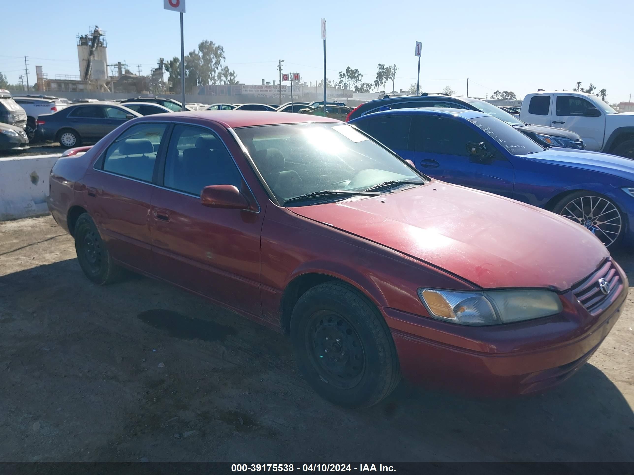 TOYOTA CAMRY 1997 jt2bg22k9v0002537