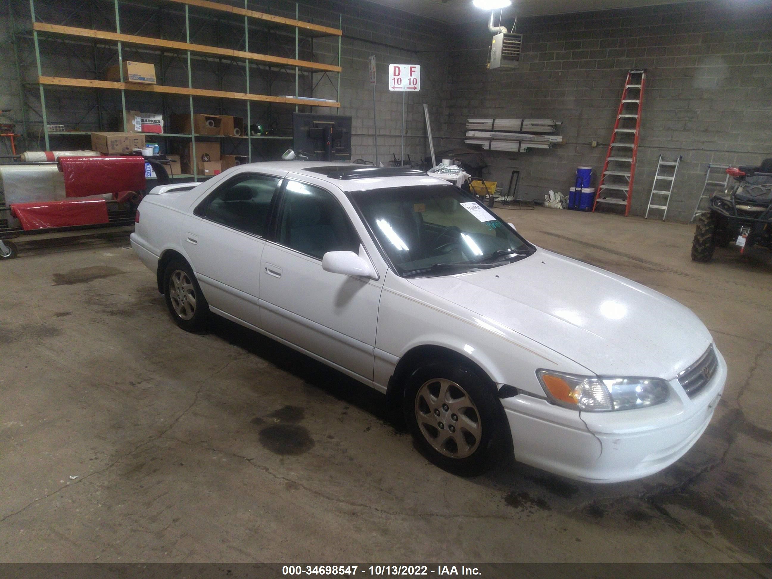 TOYOTA CAMRY 2000 jt2bg22k9y0473544