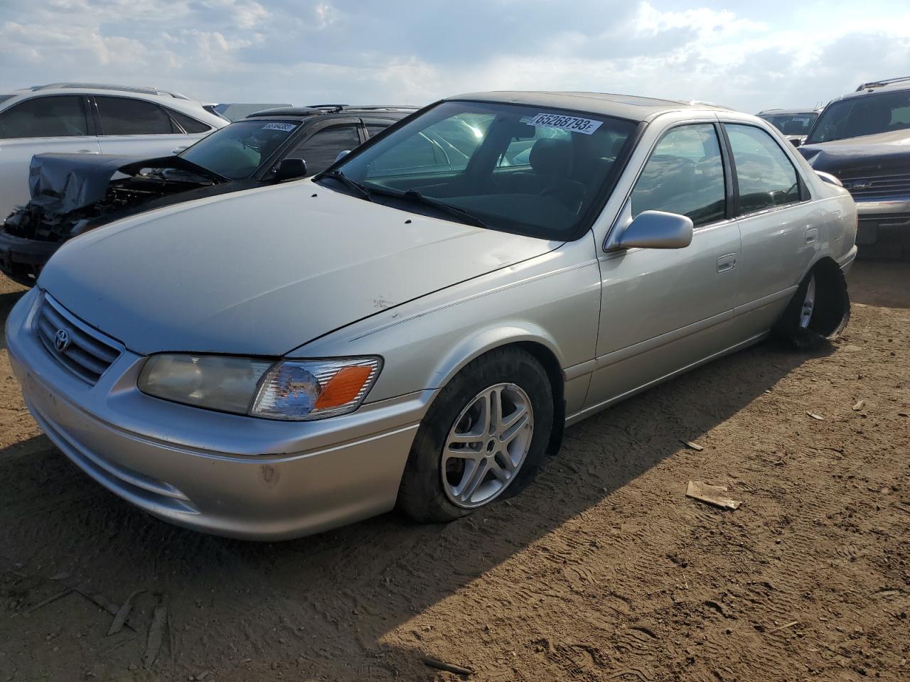 TOYOTA CAMRY 2000 jt2bg22k9y0476802