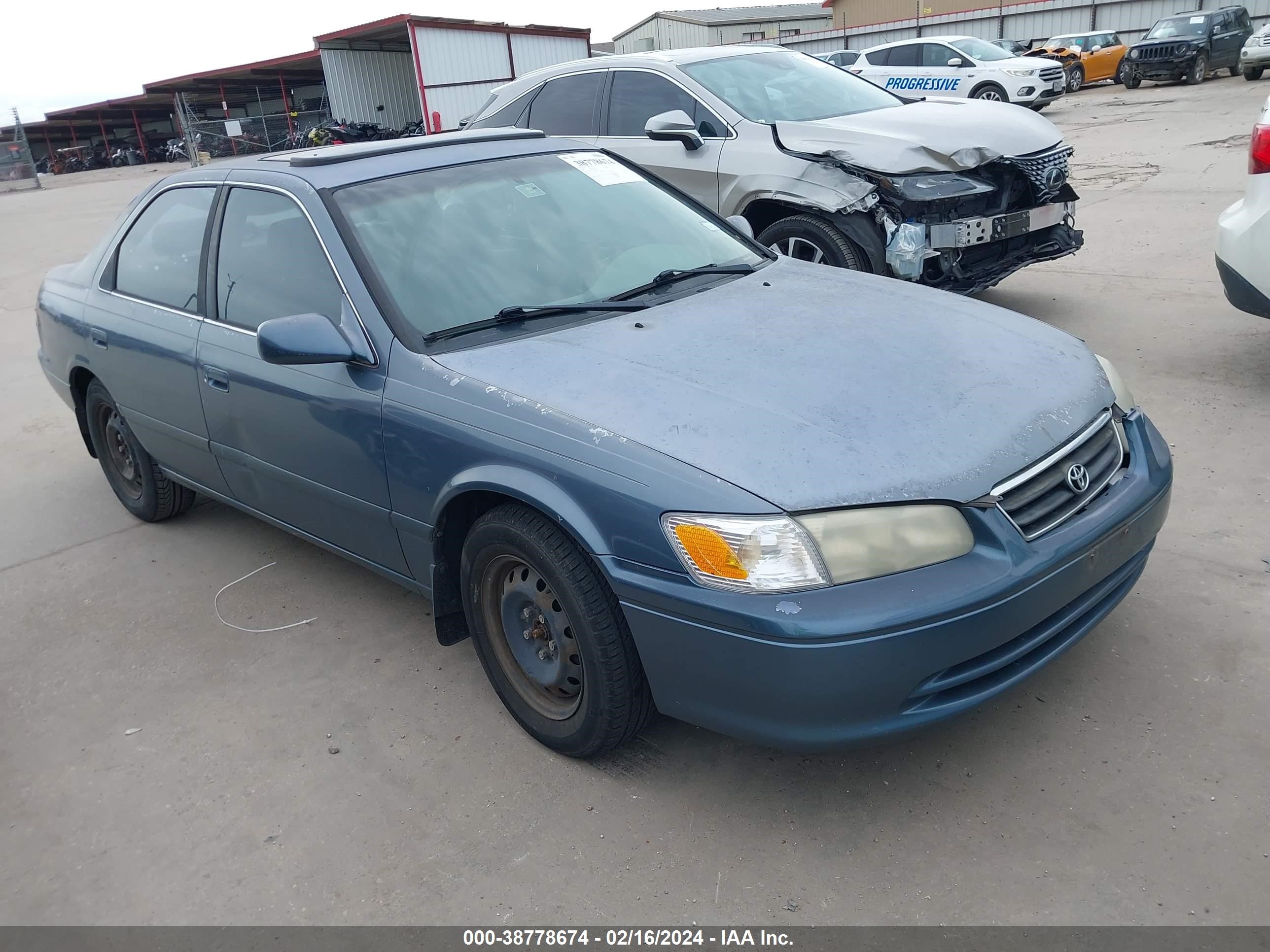 TOYOTA CAMRY 2001 jt2bg22kx10555949