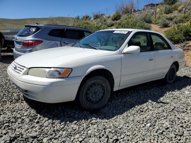 TOYOTA CAMRY 1998 jt2bg22kxw0127645