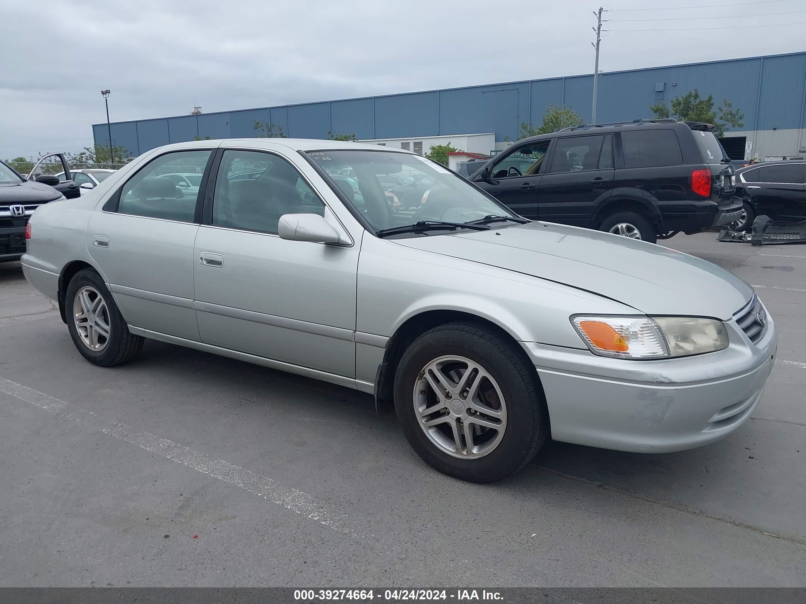 TOYOTA CAMRY 2000 jt2bg22kxy0525067