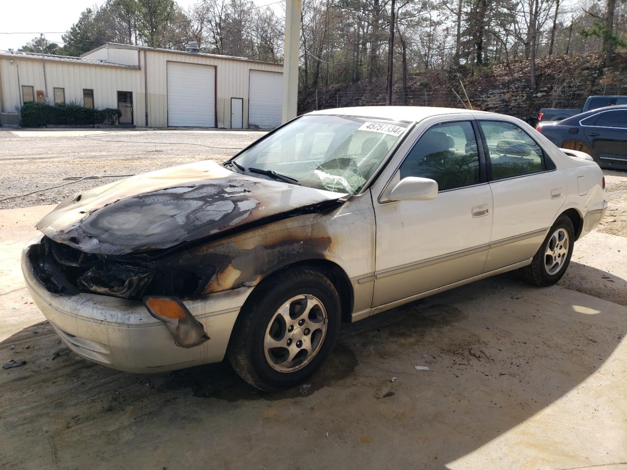 TOYOTA CAMRY 1999 jt2bg28k4x0354256