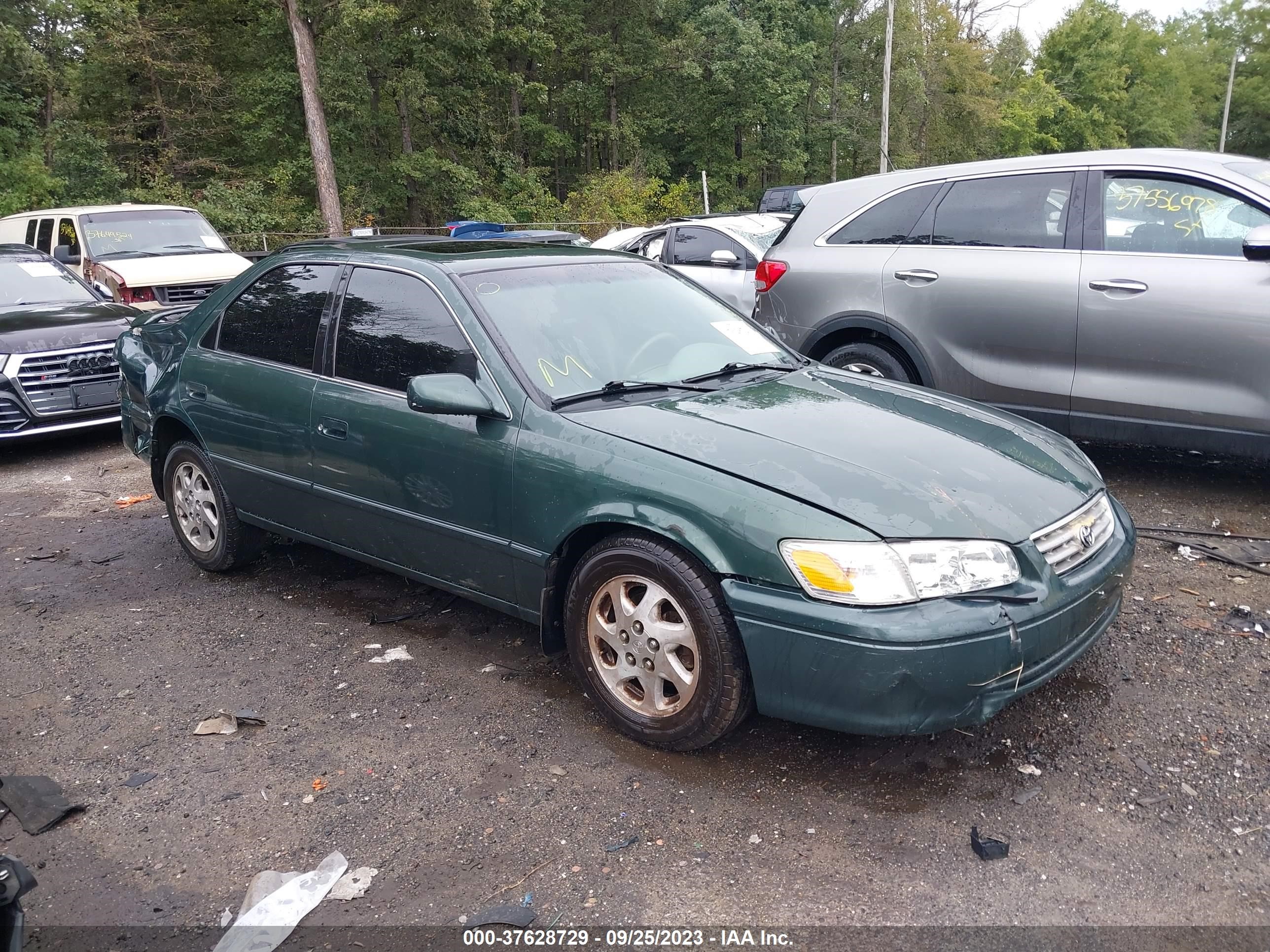 TOYOTA CAMRY 2000 jt2bg28k7y0396051