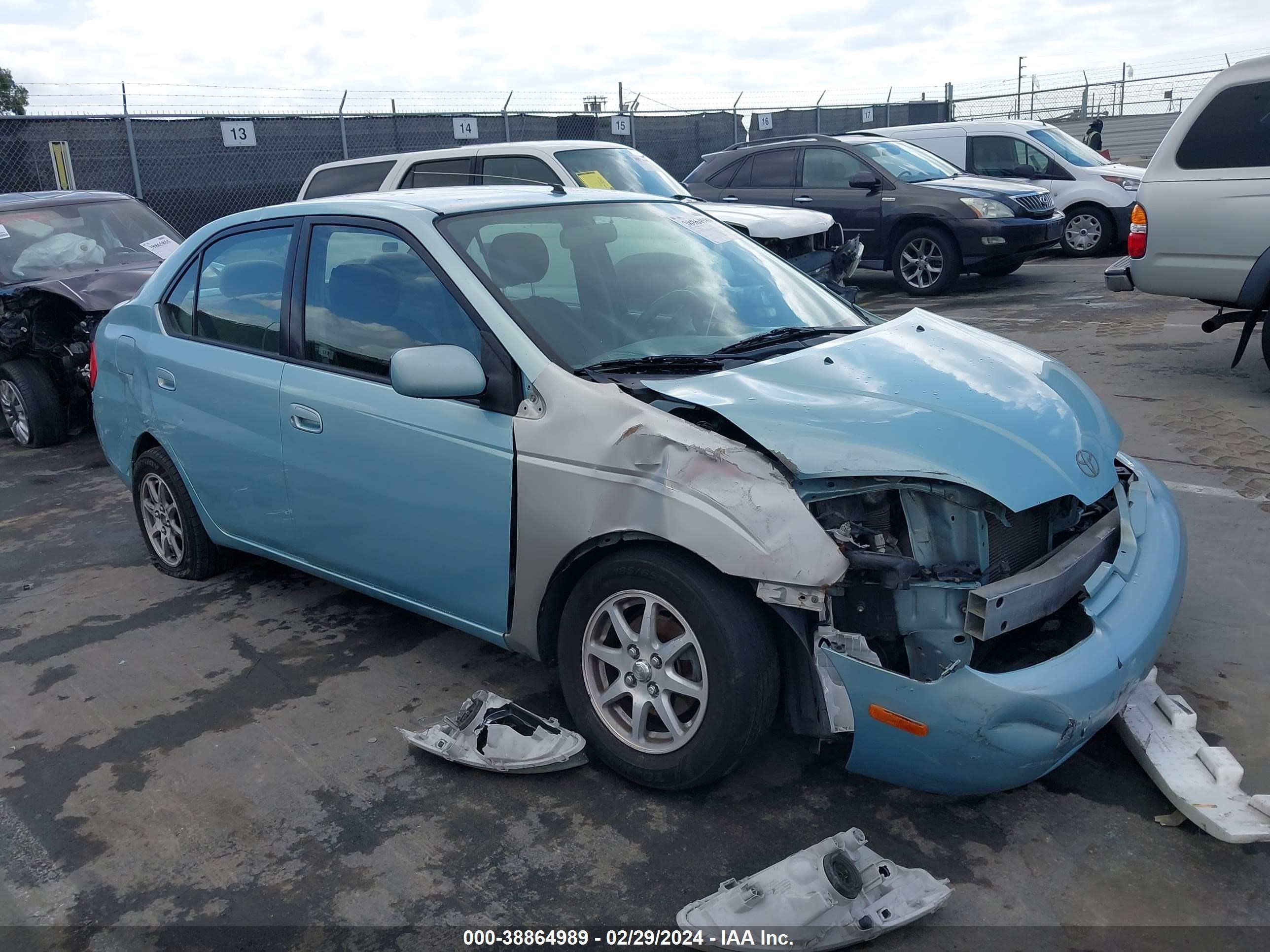 TOYOTA PRIUS 2002 jt2bk18u120069775