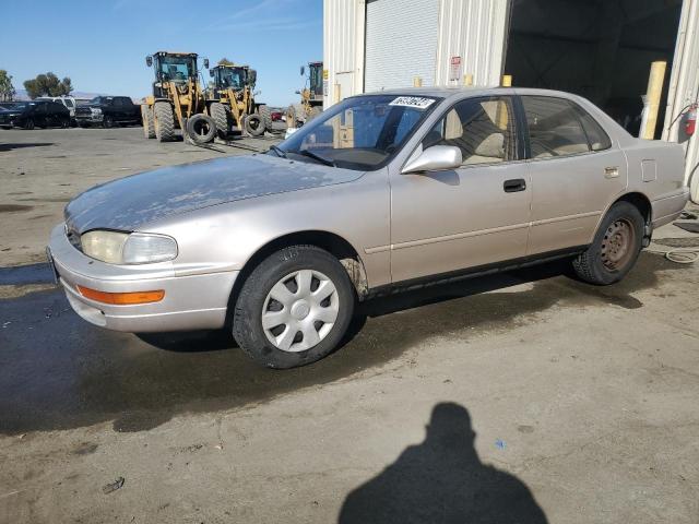 TOYOTA CAMRY LE 1994 jt2gk12exr0070117