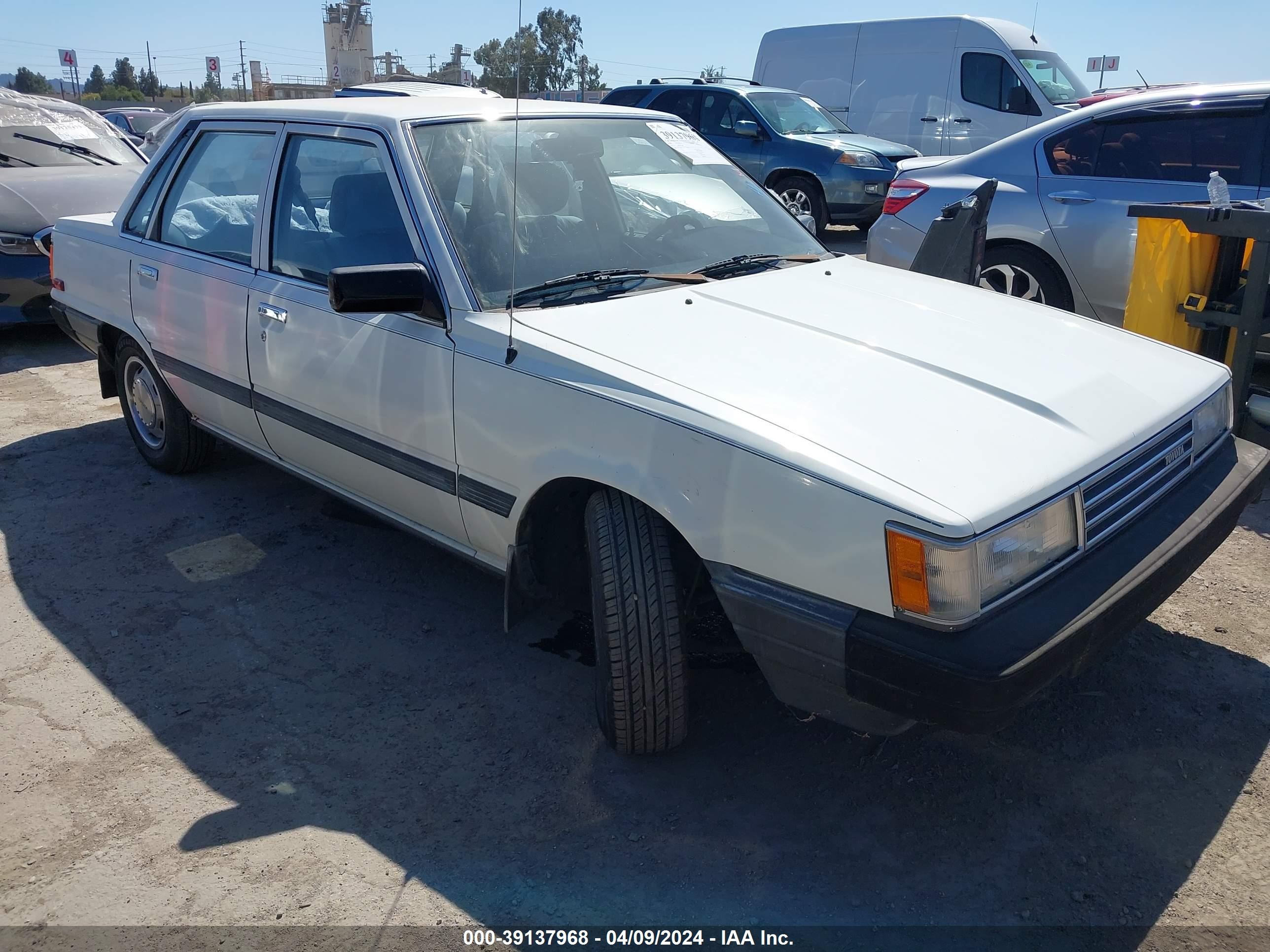 TOYOTA CAMRY 1986 jt2sv12e8g6022644