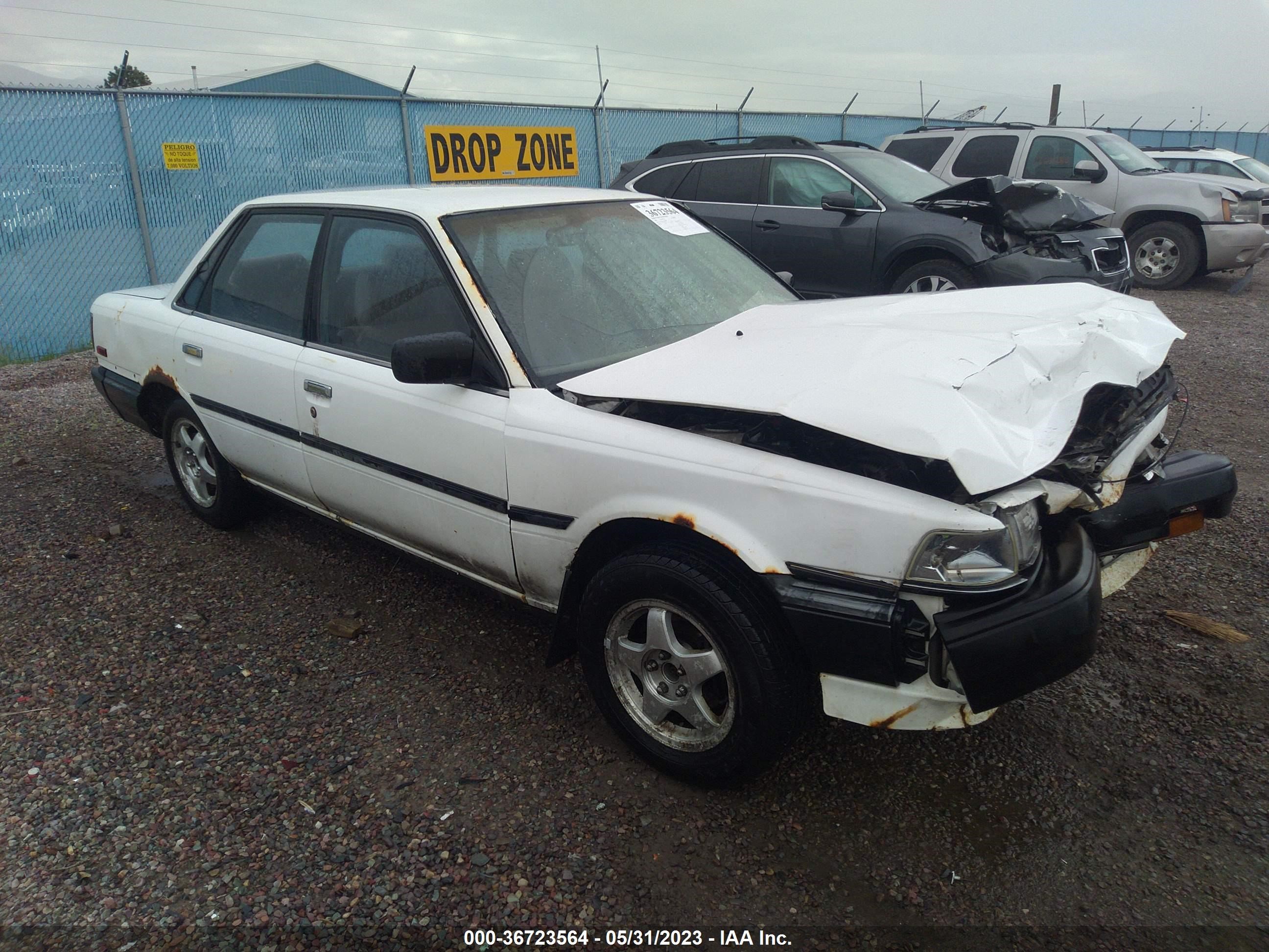 TOYOTA CAMRY 1988 jt2sv21e7j3298085