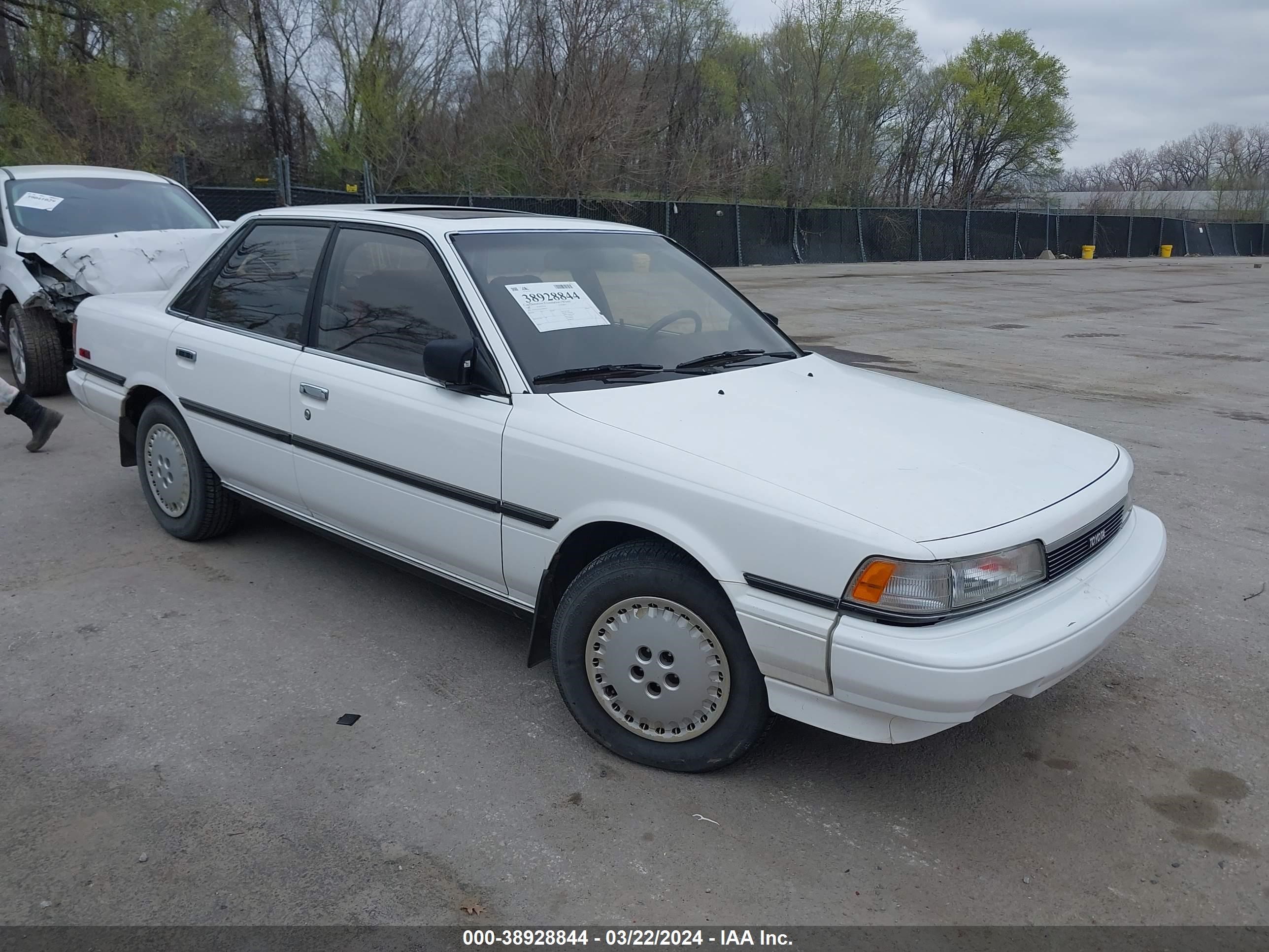 TOYOTA CAMRY 1987 jt2sv22e7h3084979