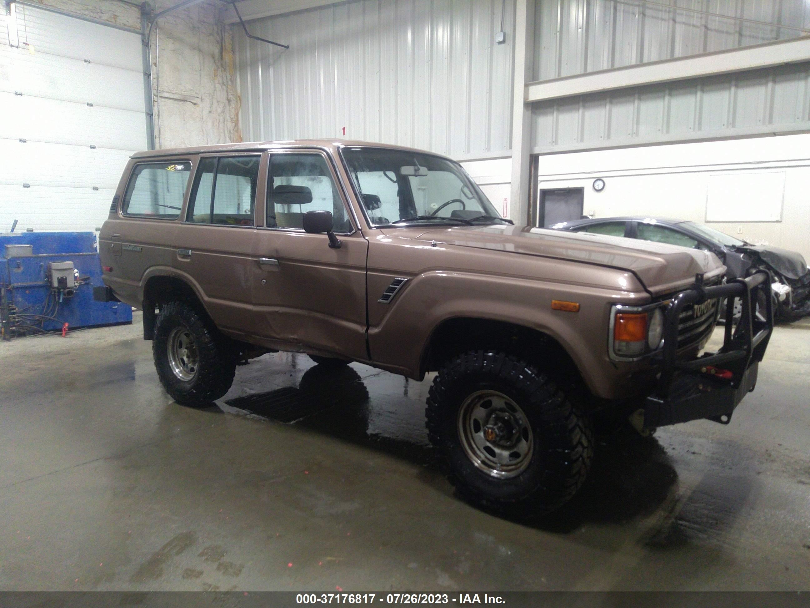 TOYOTA LAND CRUISER 1986 jt3fj60g5g1133899