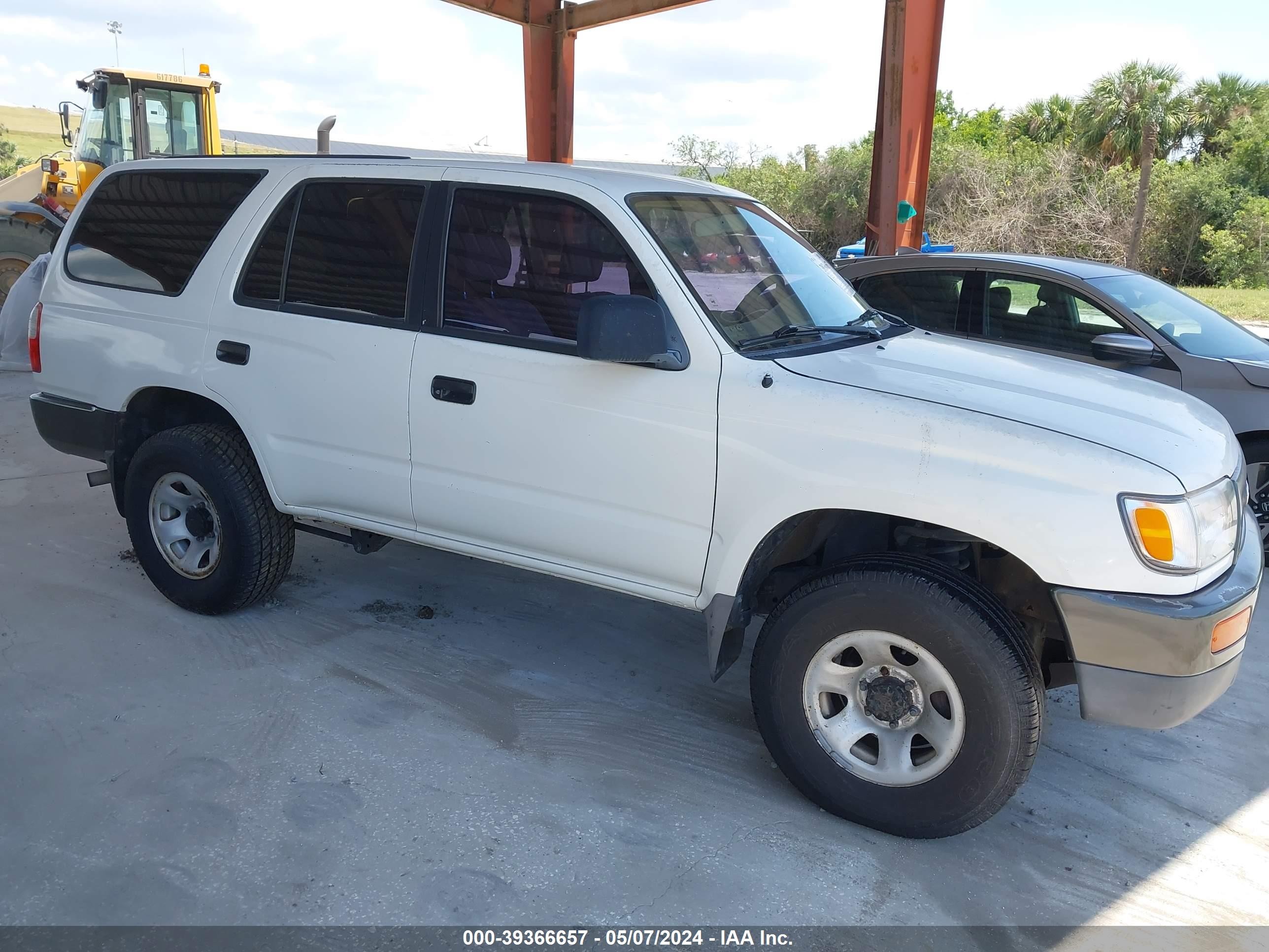 TOYOTA 4RUNNER 1998 jt3gm84r2w0025313