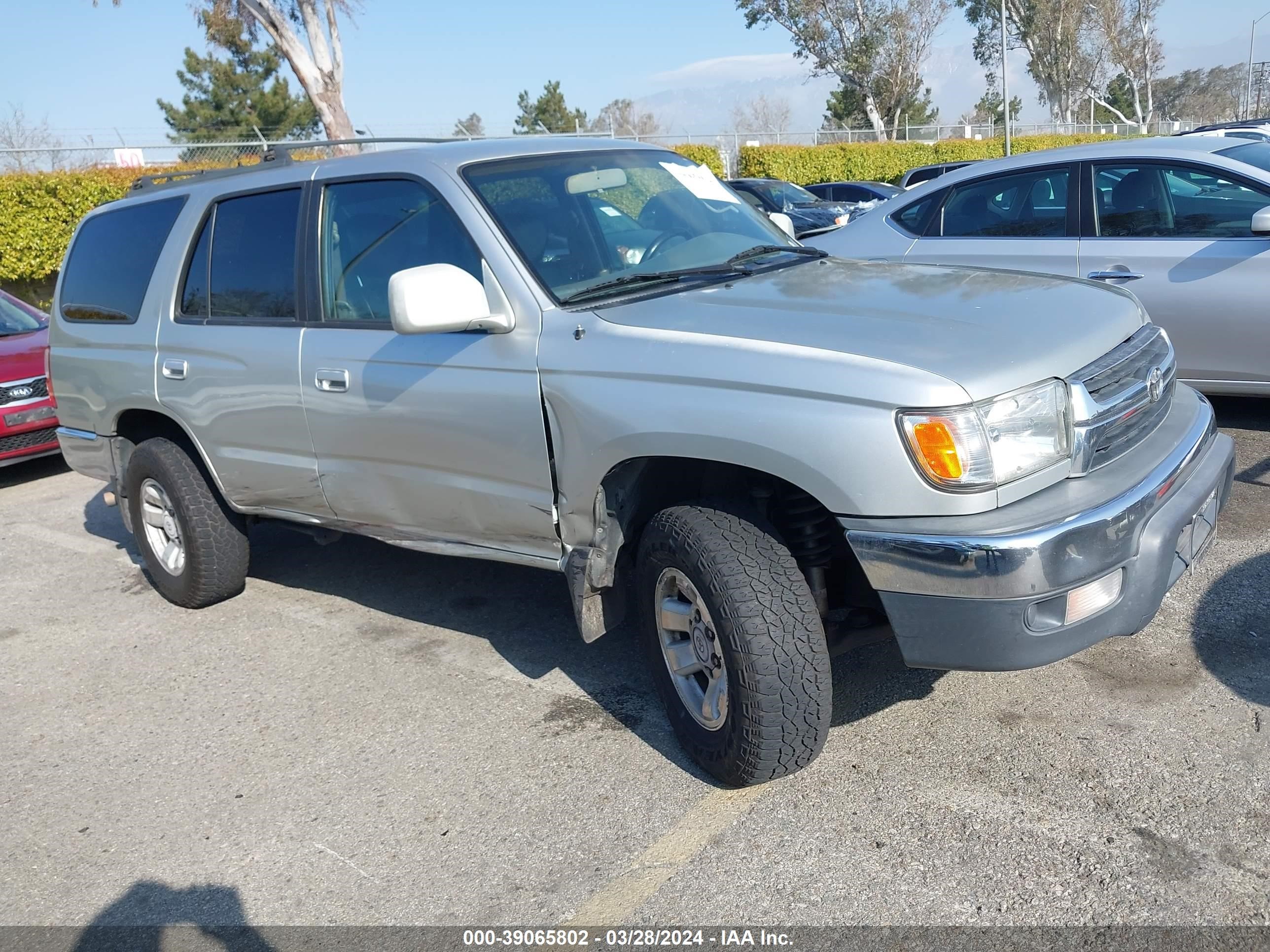 TOYOTA 4RUNNER 2002 jt3gn86r020251564