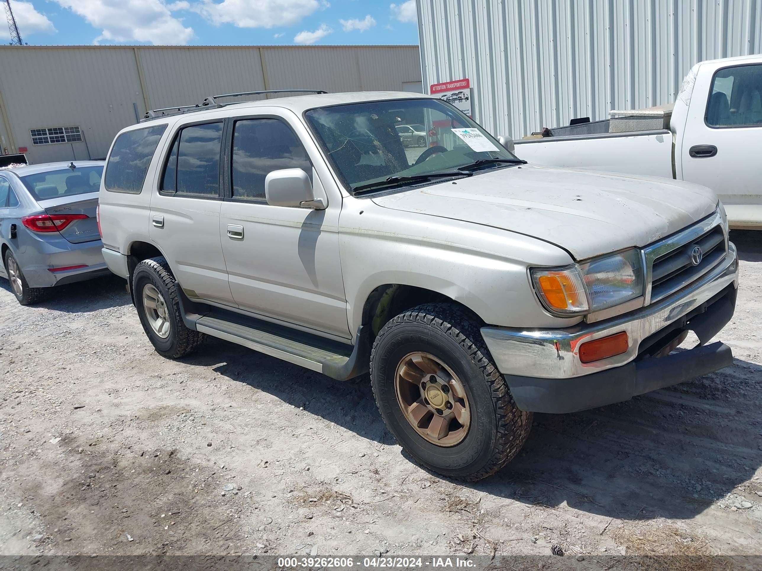 TOYOTA 4RUNNER 1998 jt3gn86r2w0077339