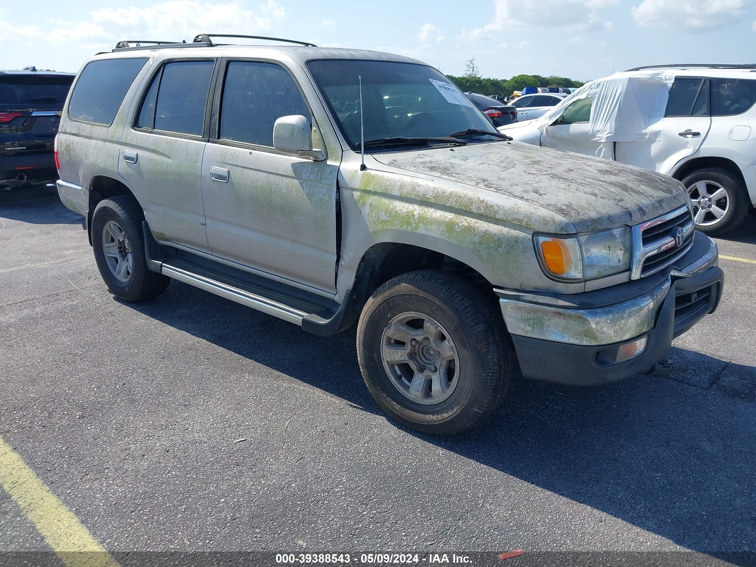 TOYOTA 4RUNNER 2000 jt3gn86r6y0139134