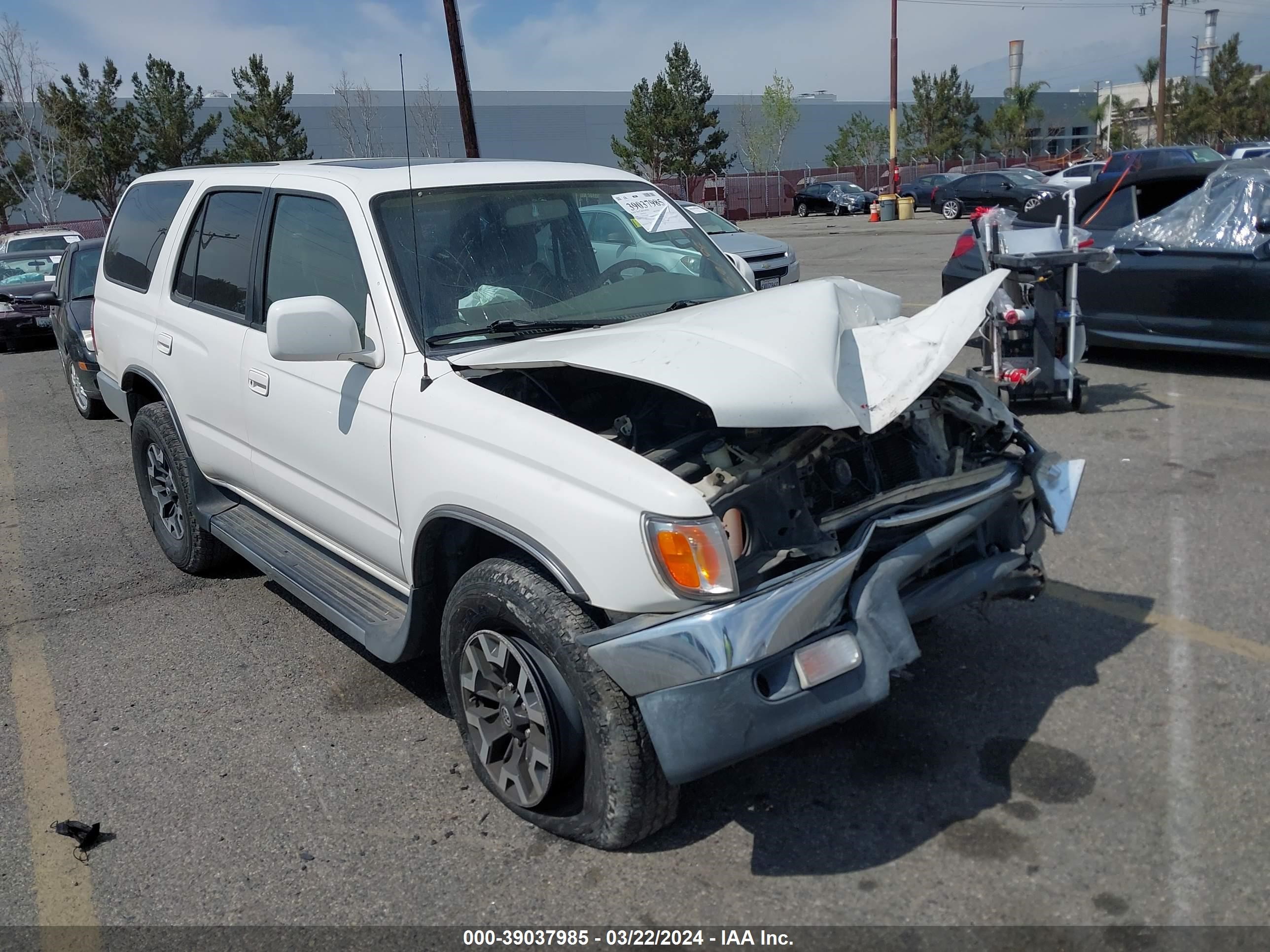 TOYOTA 4RUNNER 2000 jt3gn86r7y0139059