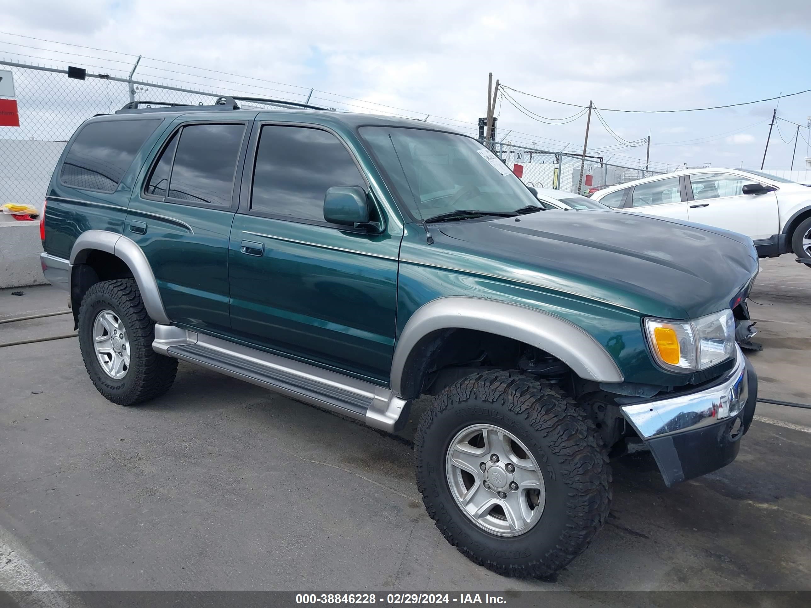 TOYOTA 4RUNNER 2002 jt3gn86r920239834