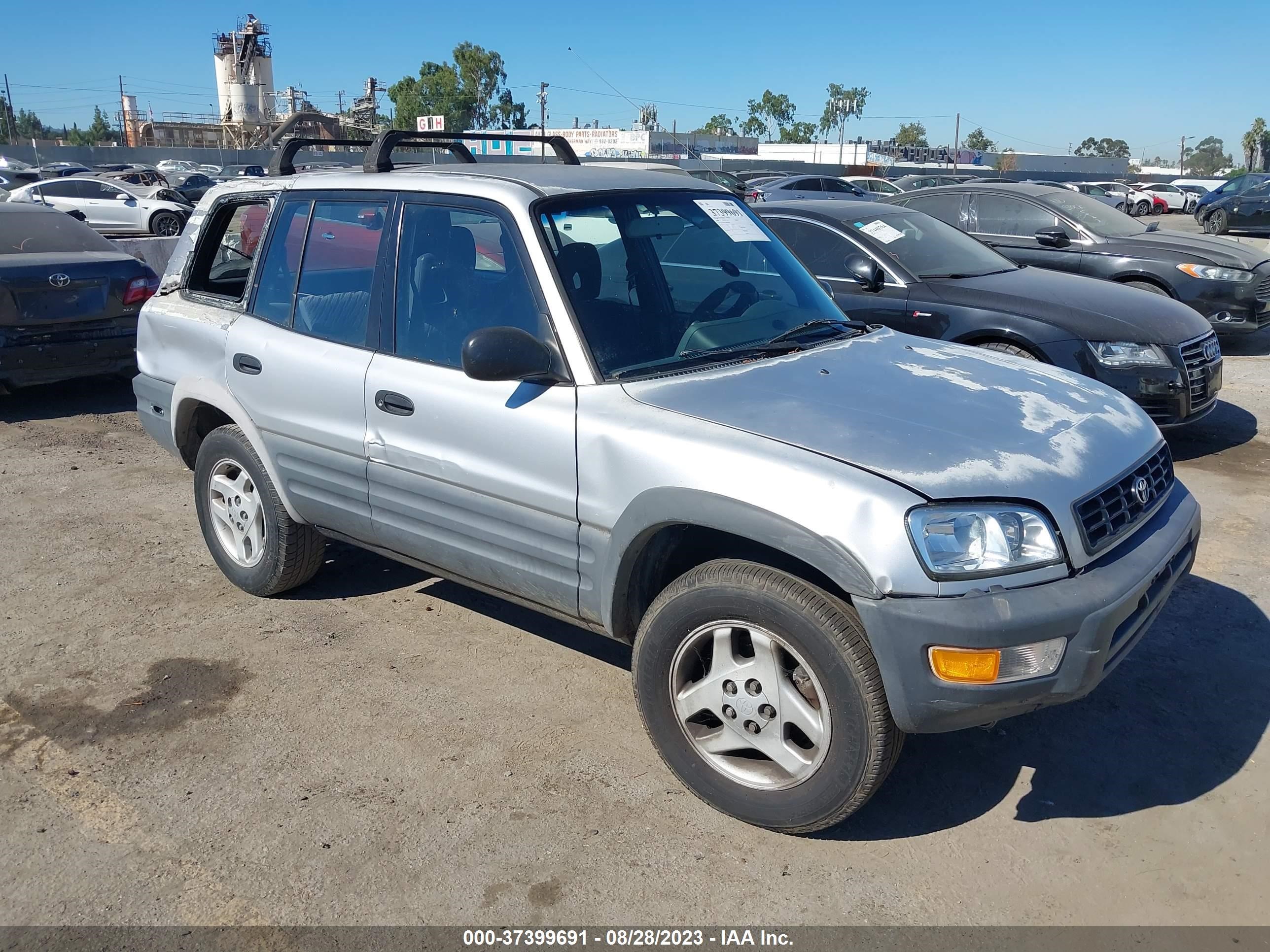 TOYOTA RAV 4 1998 jt3gp10v2w0020260