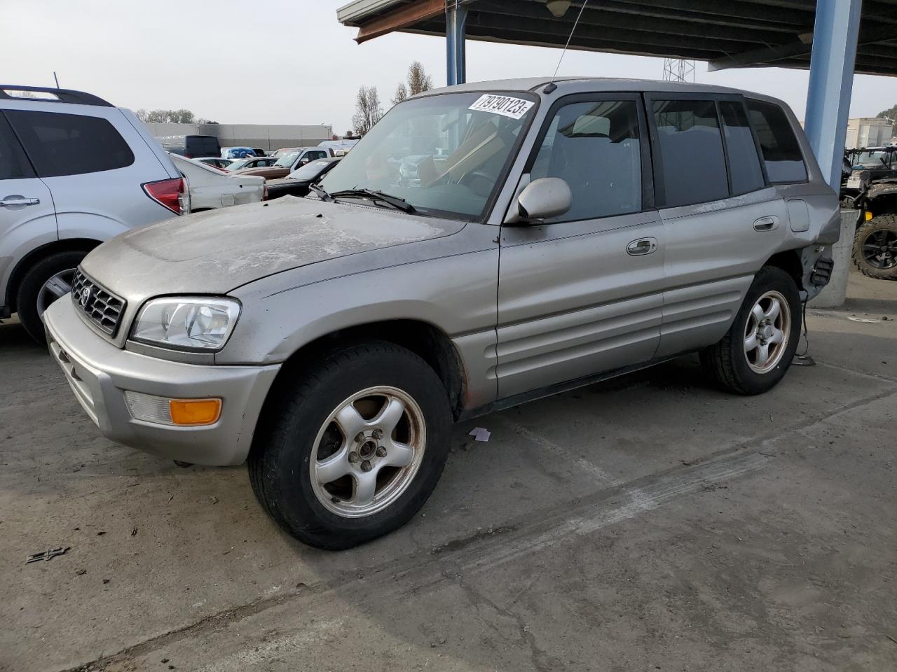 TOYOTA RAV 4 1999 jt3gp10v2x7046611