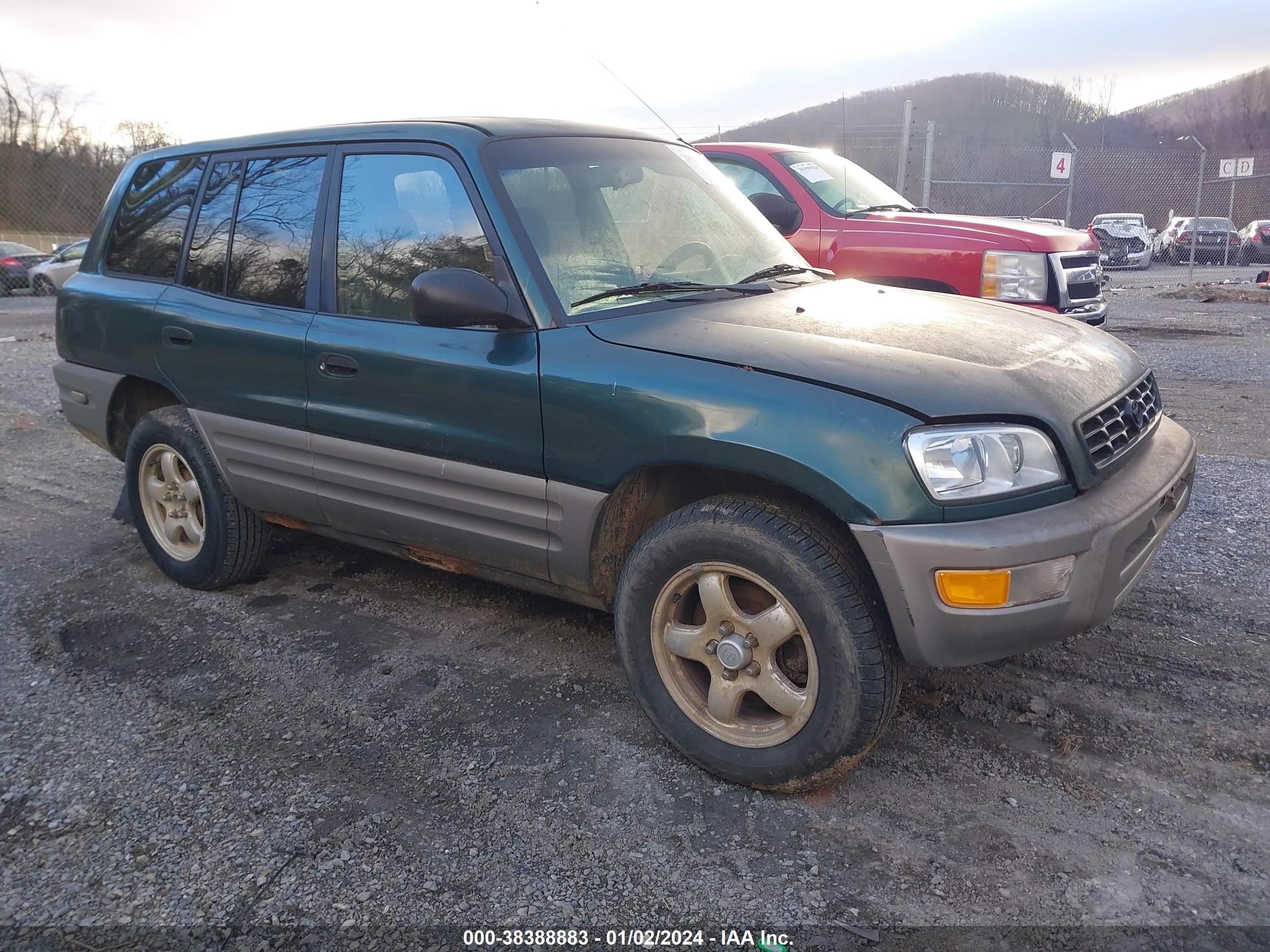 TOYOTA RAV 4 1998 jt3gp10v5w0030569