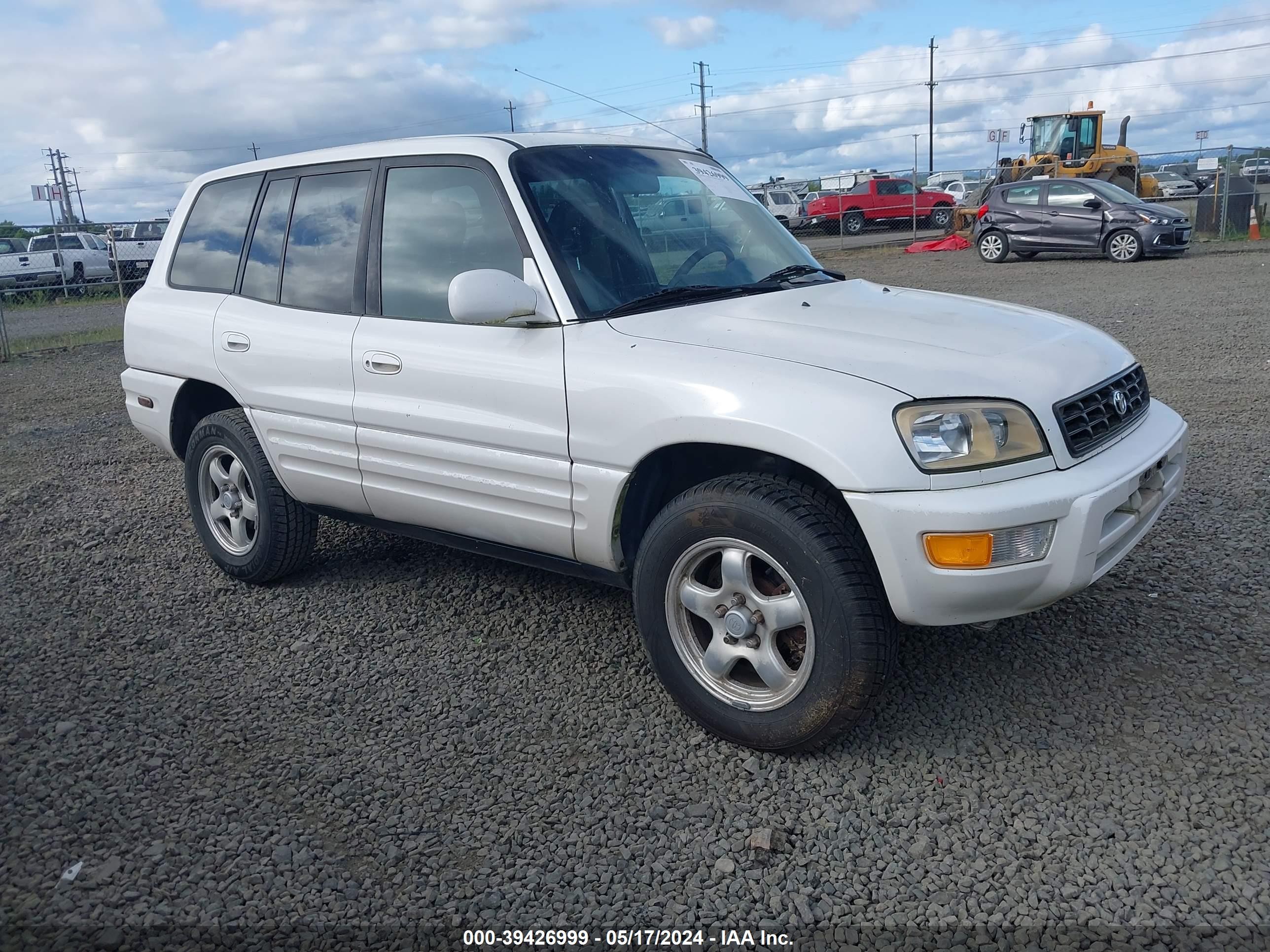 TOYOTA RAV 4 2000 jt3gp10v6y7065258