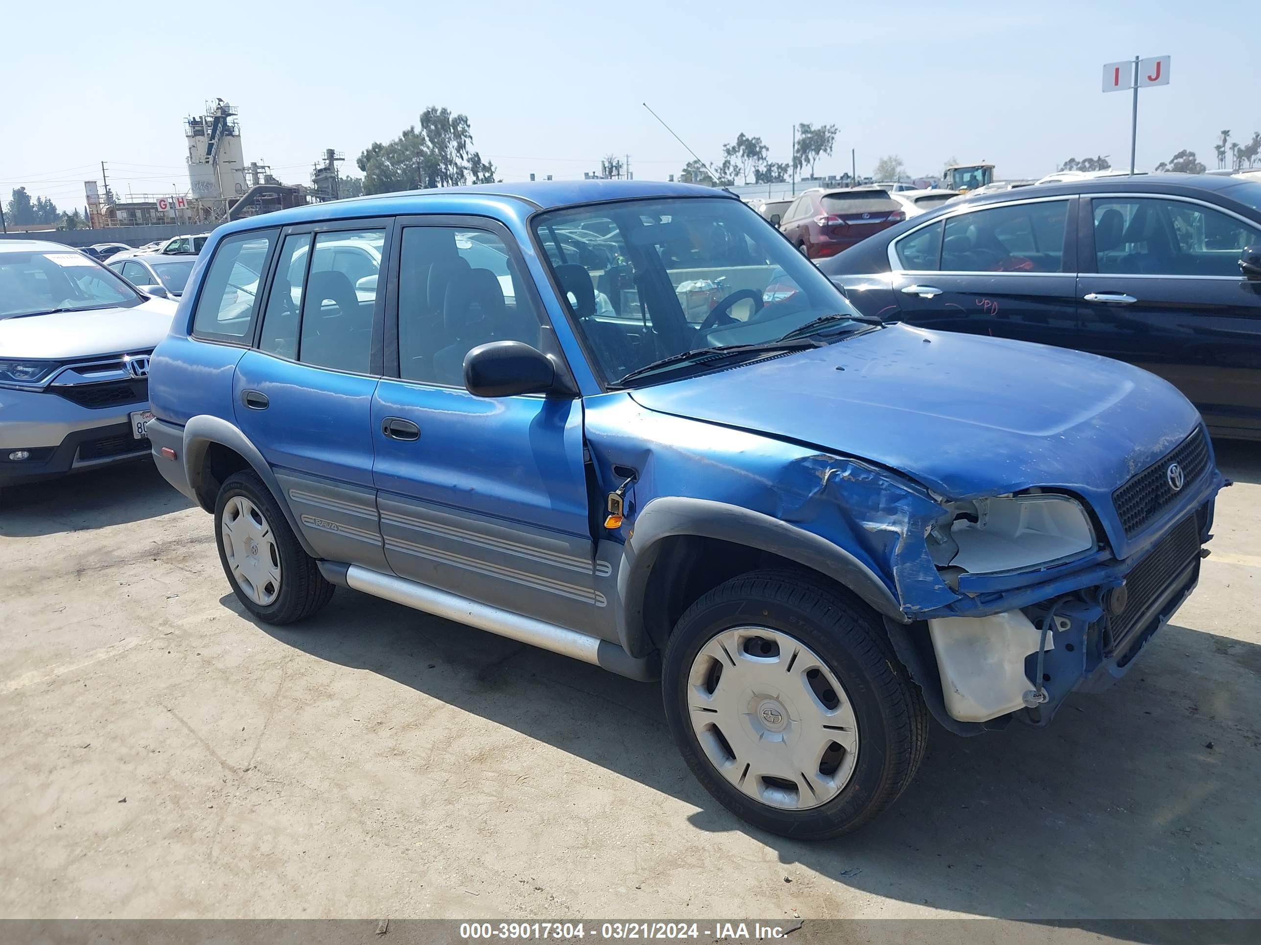 TOYOTA RAV 4 1996 jt3gp10v8t7005958