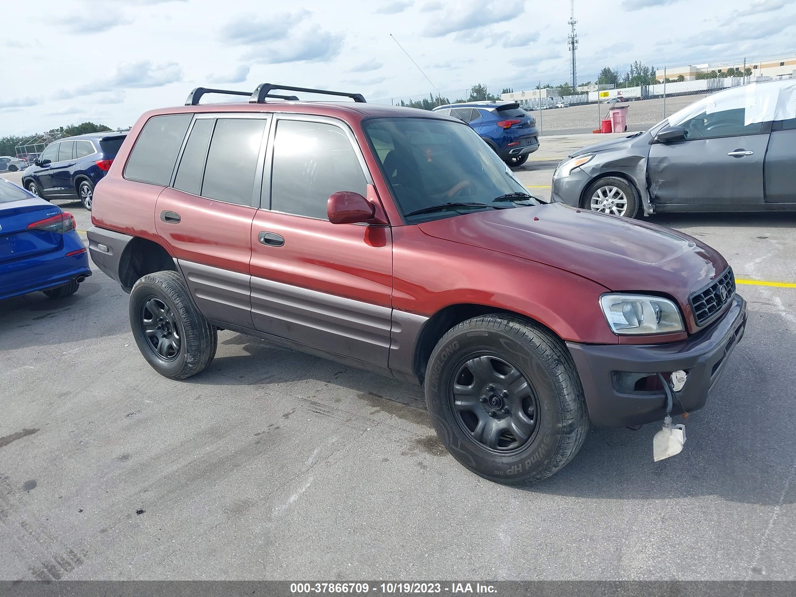 TOYOTA RAV 4 1999 jt3gp10v8x7059475