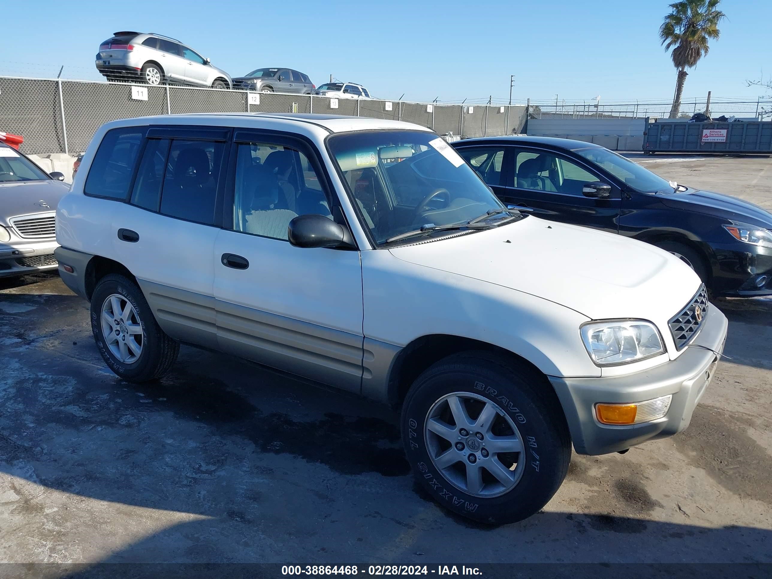 TOYOTA RAV 4 2000 jt3hp10v3y7170506