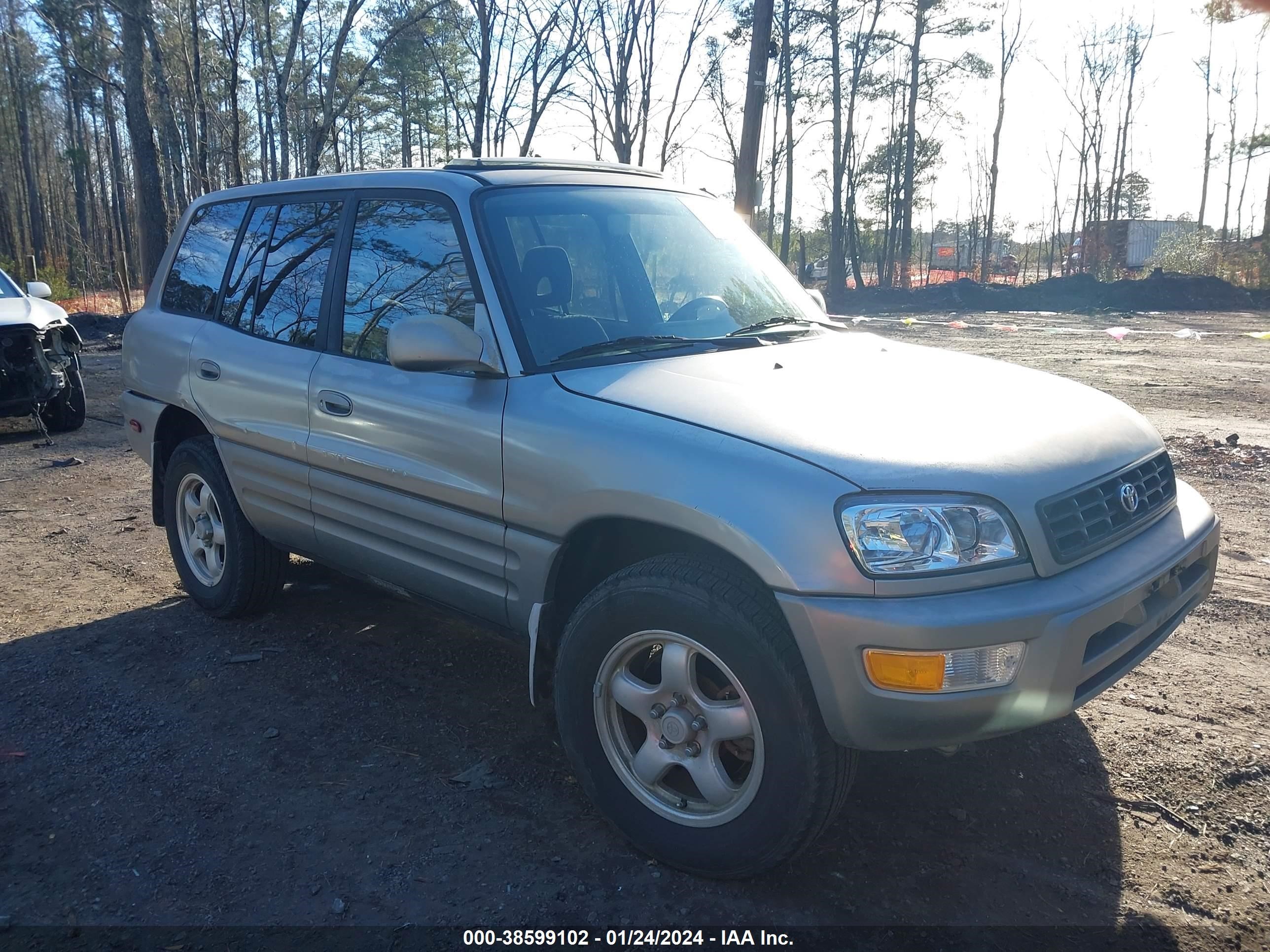 TOYOTA RAV 4 2000 jt3hp10v6y7167633