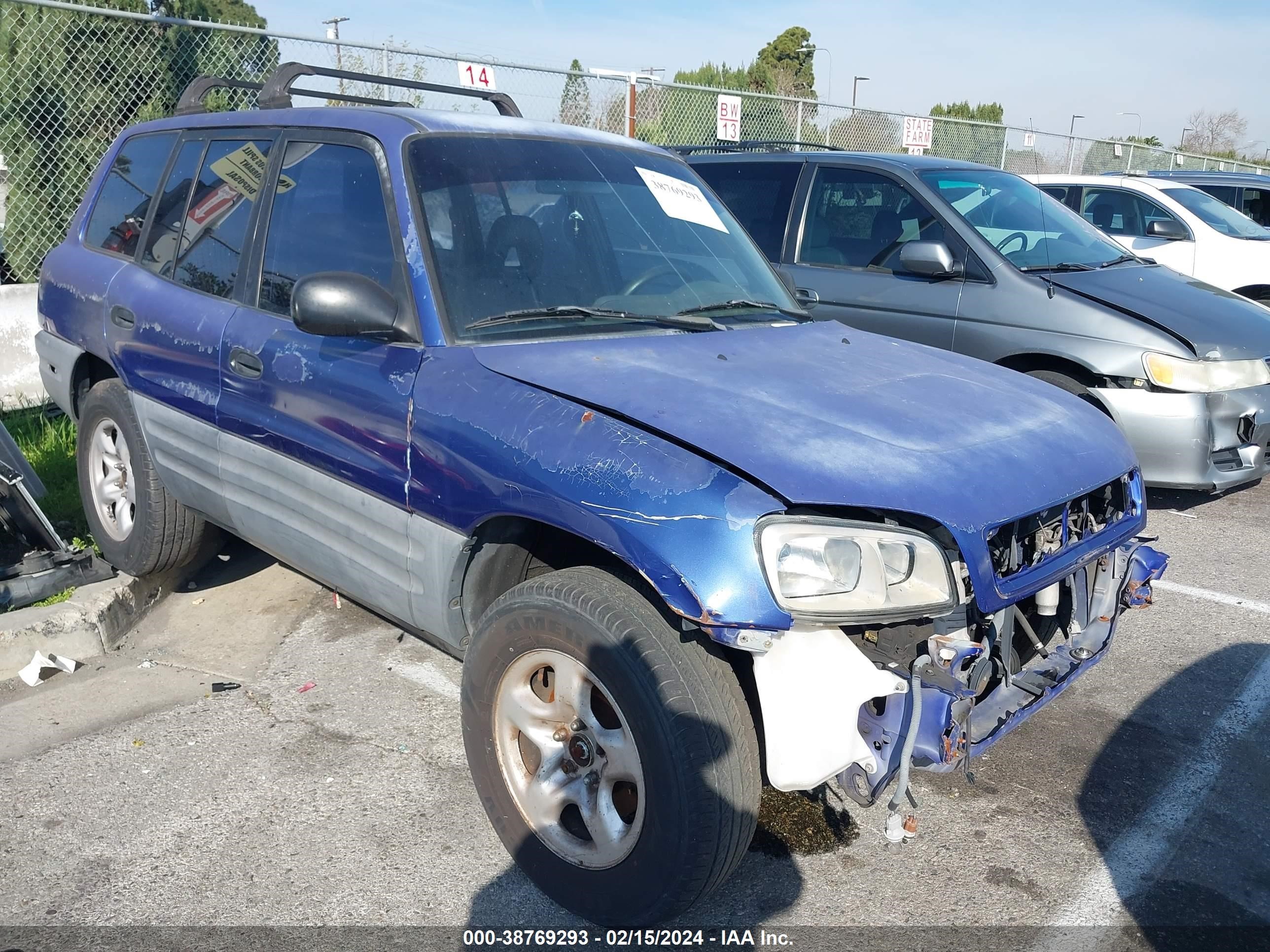 TOYOTA RAV 4 1998 jt3hp10v7w7083706