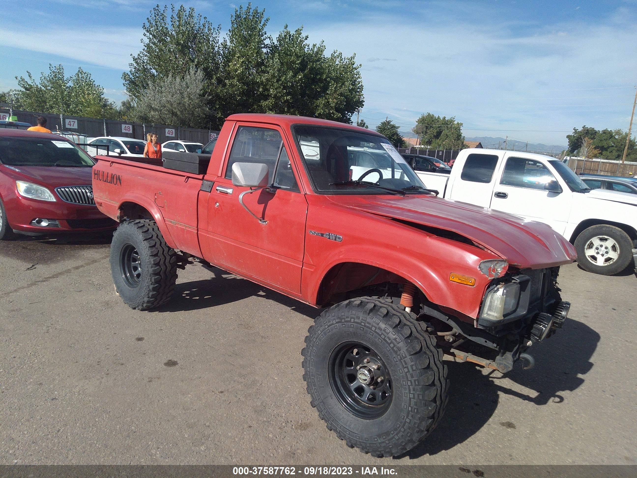 TOYOTA PICKUP 1982 jt4rn38d0c0049270