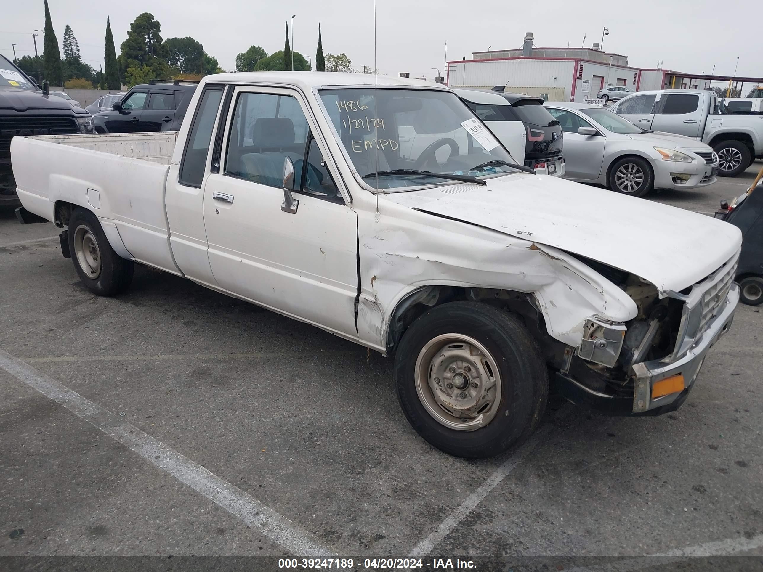 TOYOTA PICKUP 1987 jt4rn70d0h0047710