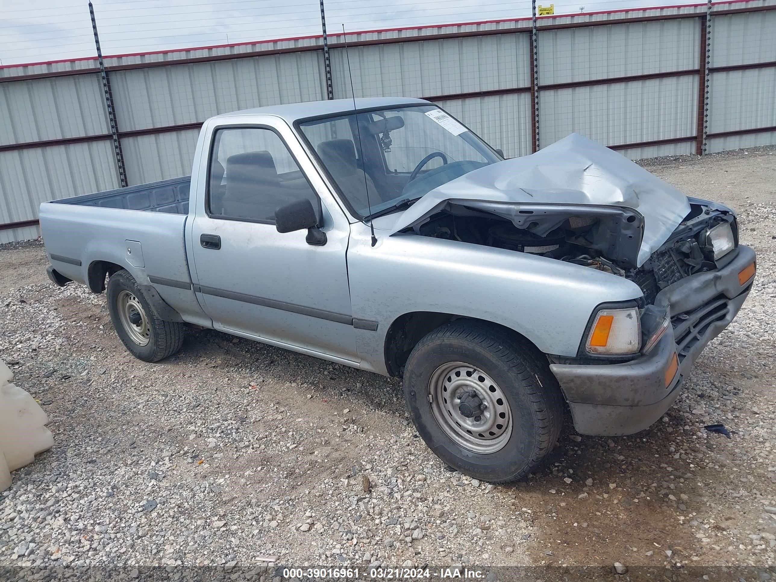 TOYOTA PICKUP 1990 jt4rn81r6l5081694