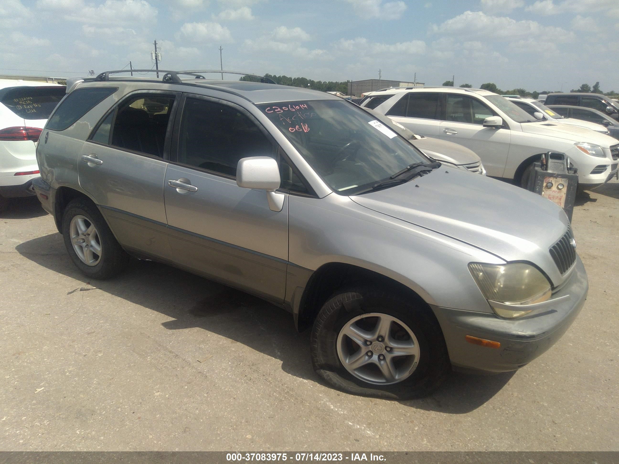 LEXUS RX 1999 jt6gf10u1x0010950