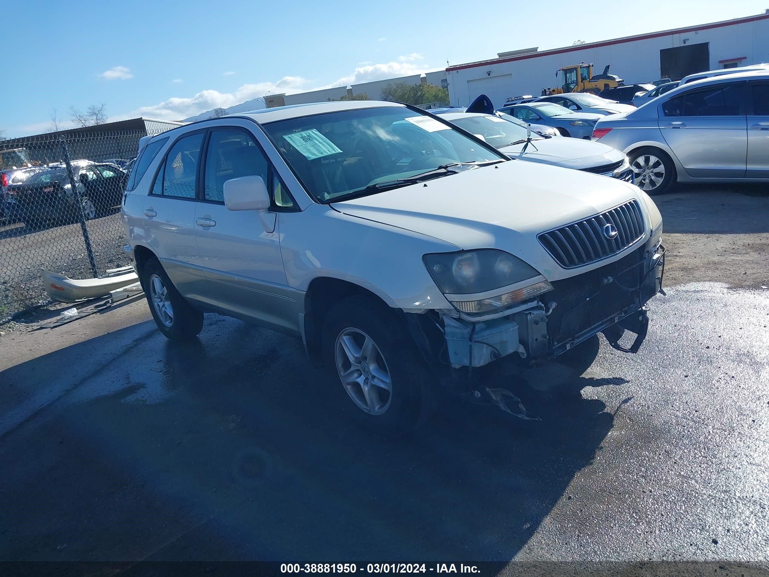 LEXUS RX 2000 jt6gf10u3y0070892