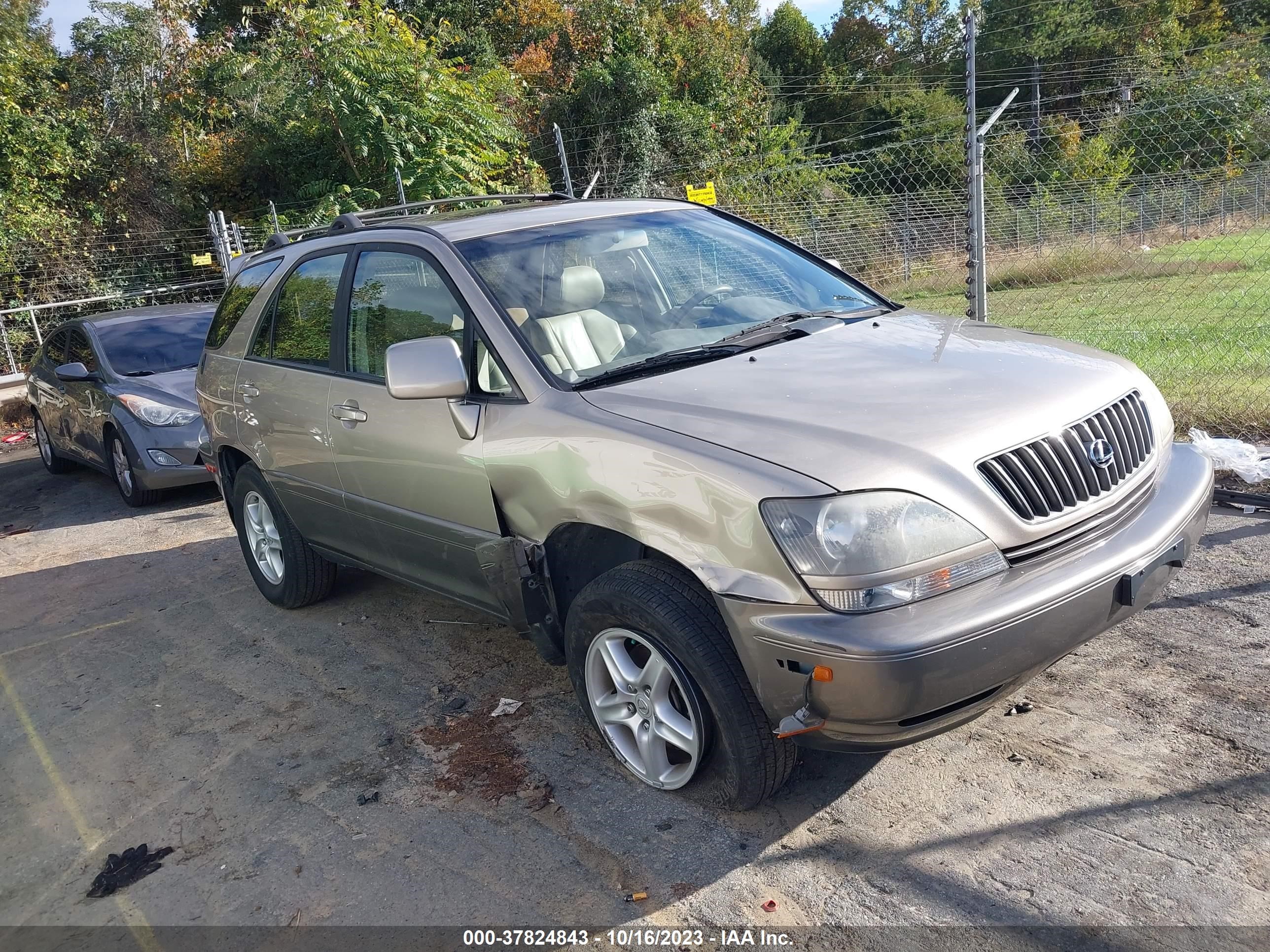 LEXUS RX 2000 jt6gf10u4y0055303