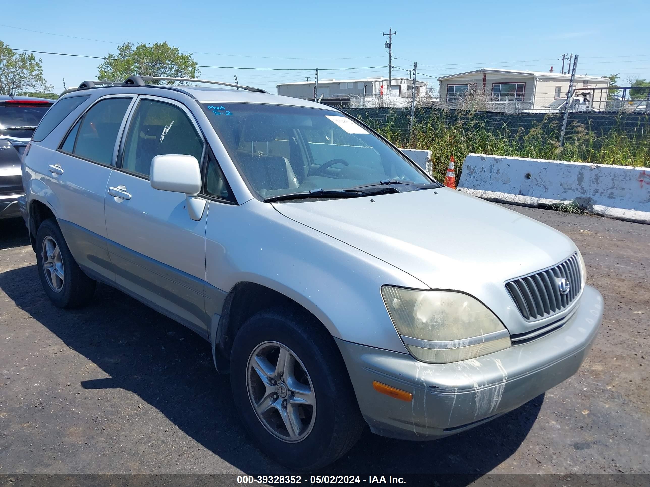 LEXUS RX 1999 jt6gf10u9x0028533