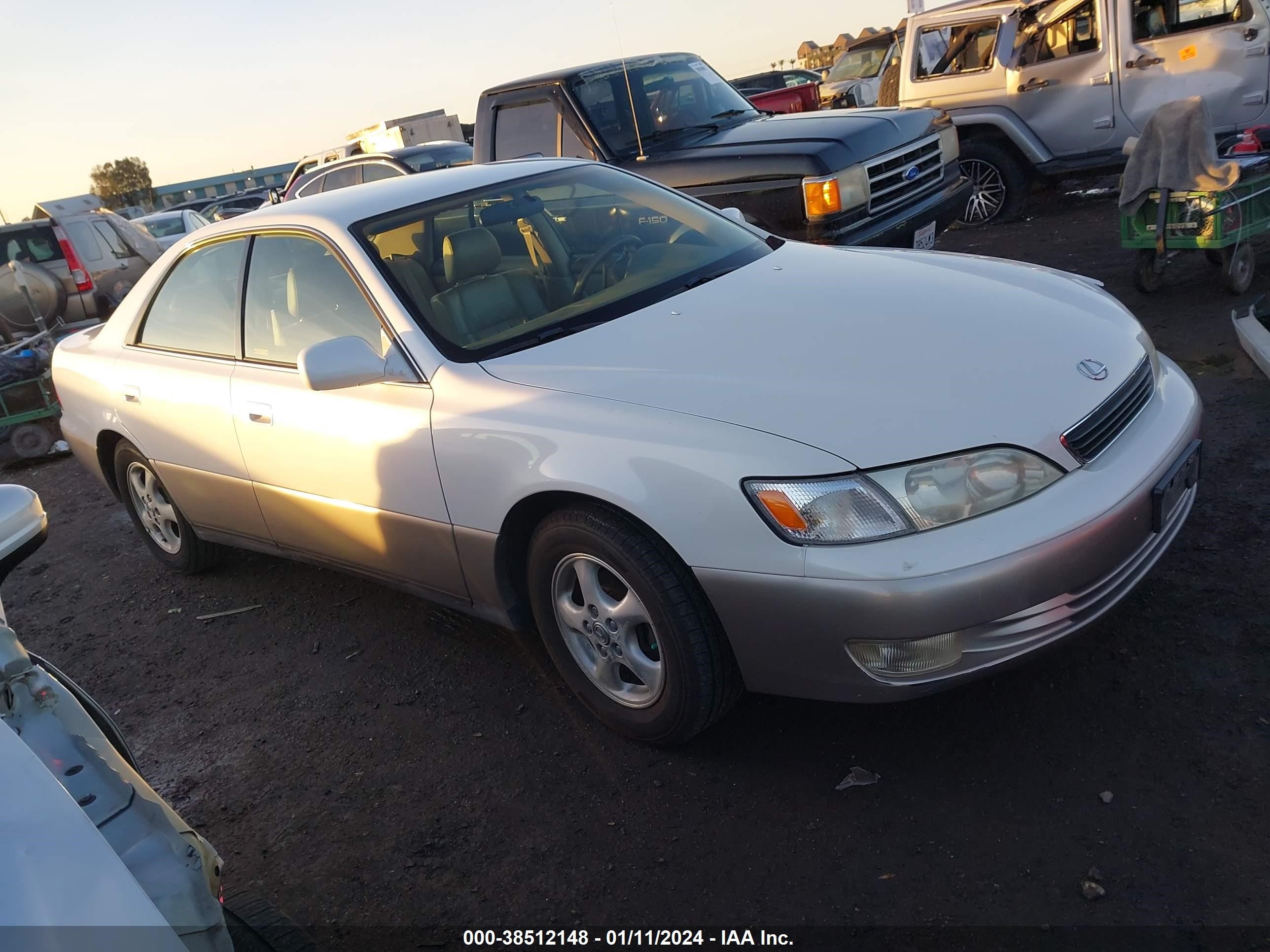 LEXUS ES 1997 jt8bf22g8v5007817