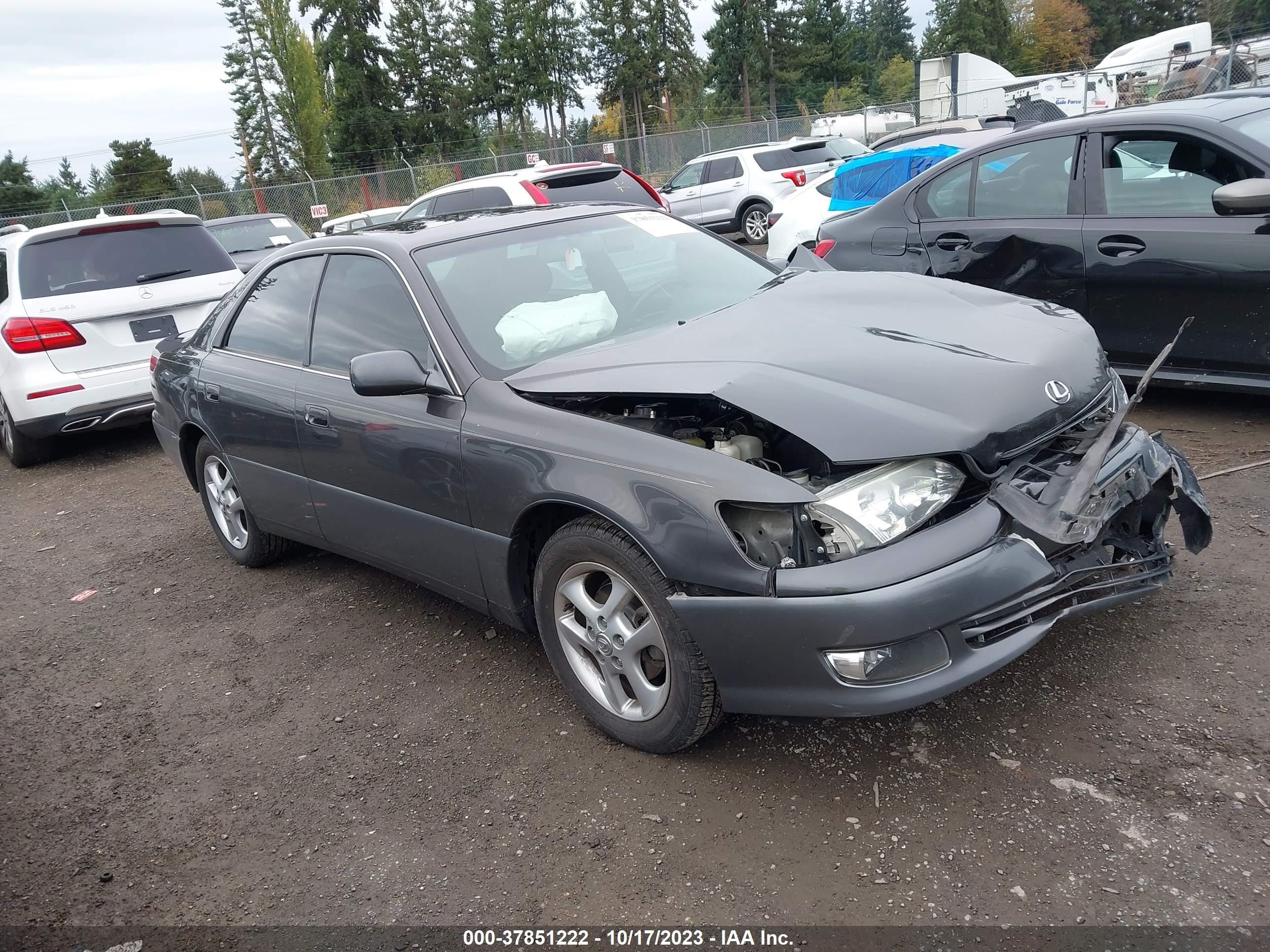 LEXUS ES 2000 jt8bf28g1y5077638