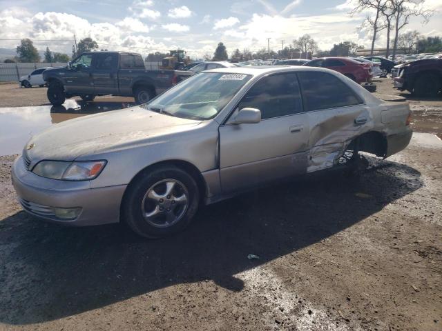 LEXUS ES300 1998 jt8bf28g3w5031595