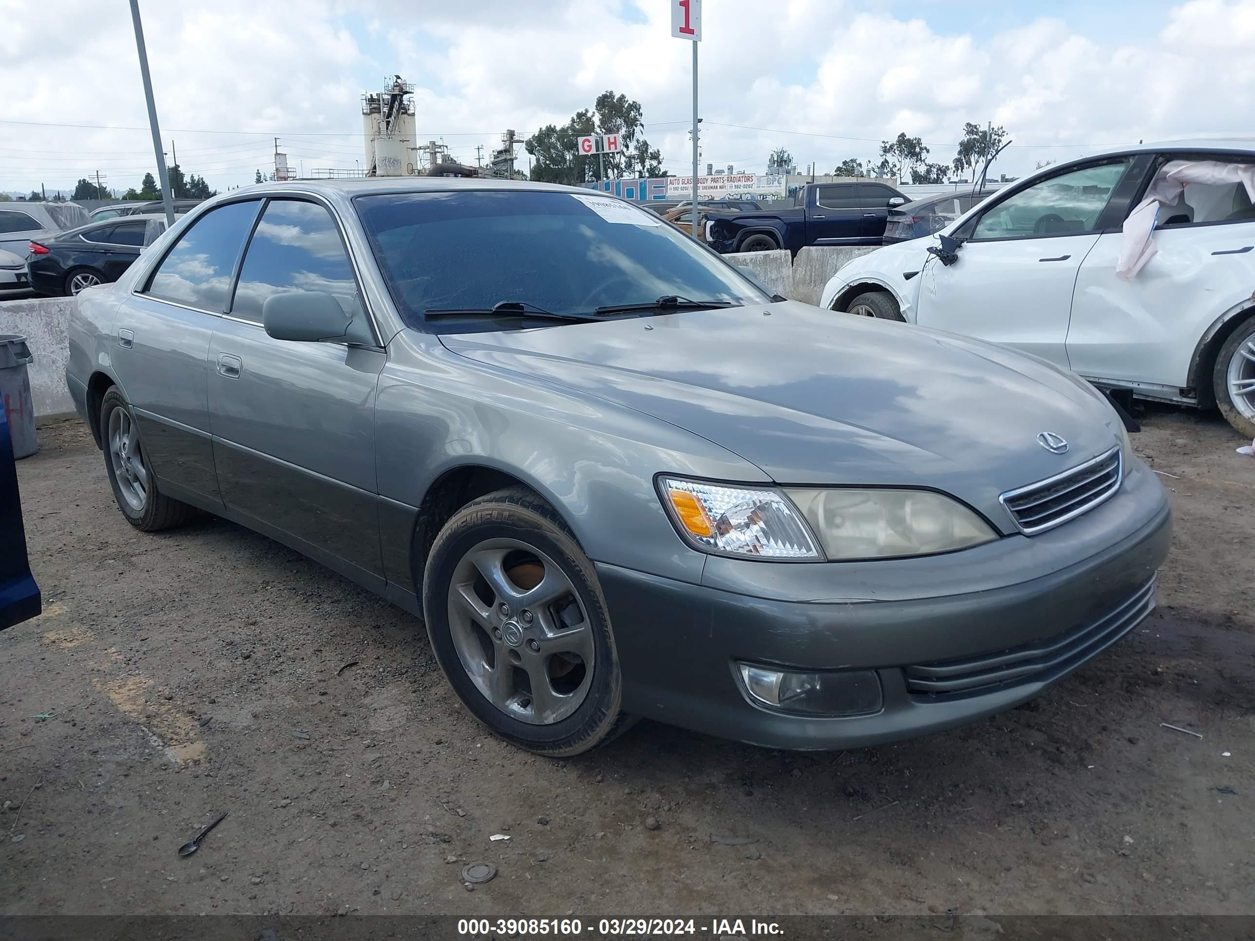 LEXUS ES 2000 jt8bf28g3y5098362