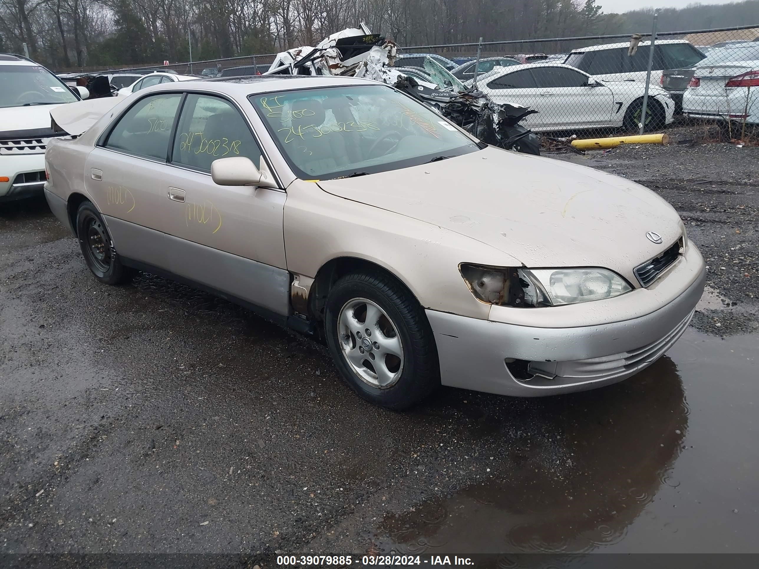 LEXUS ES 1998 jt8bf28g4w5032951