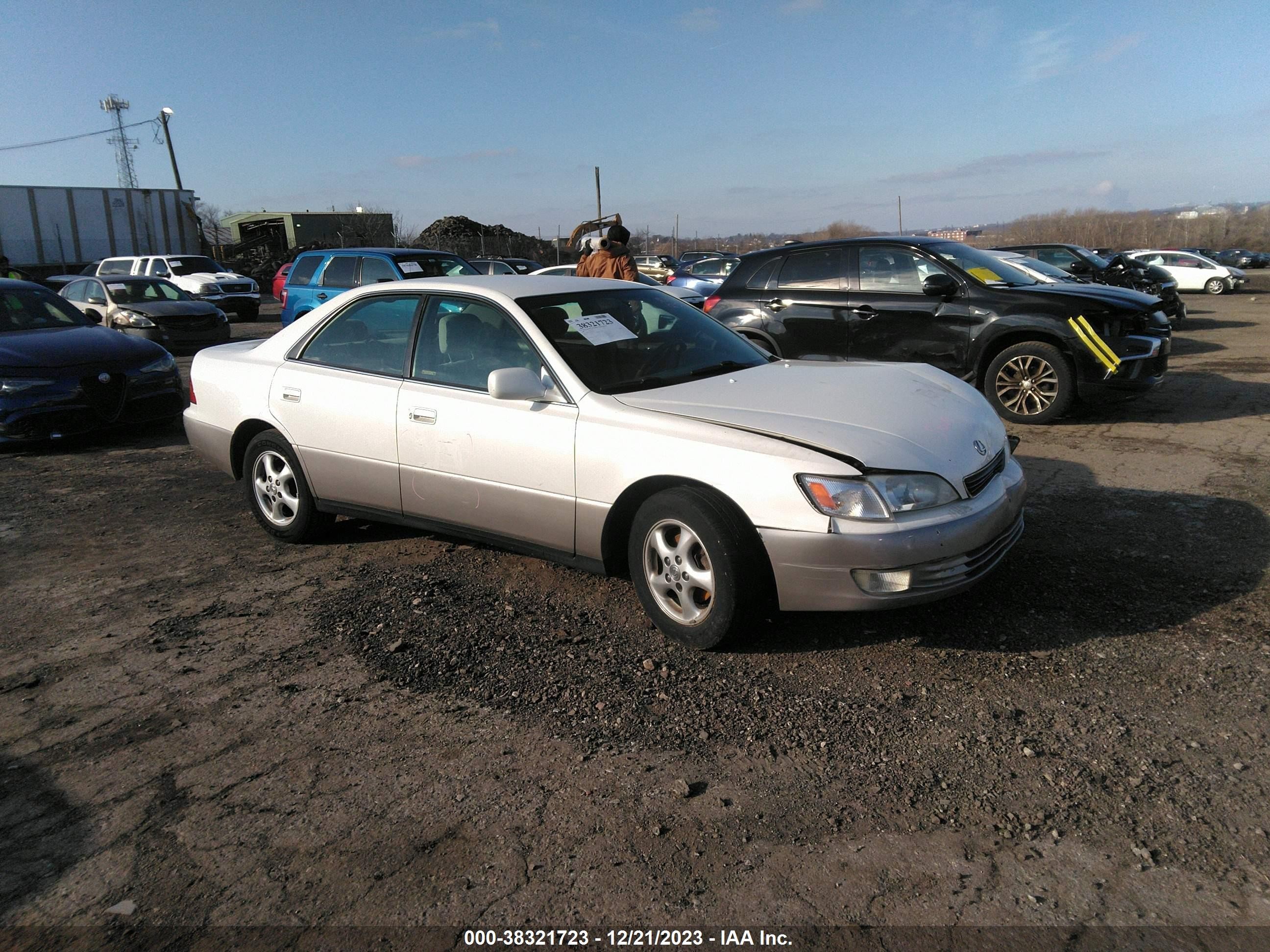 LEXUS ES 1998 jt8bf28g6w0145622