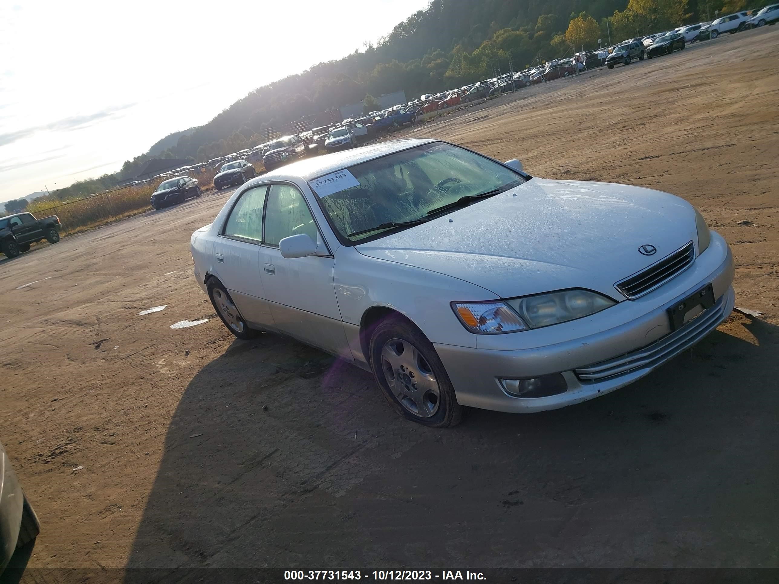 LEXUS ES 2001 jt8bf28g710321909