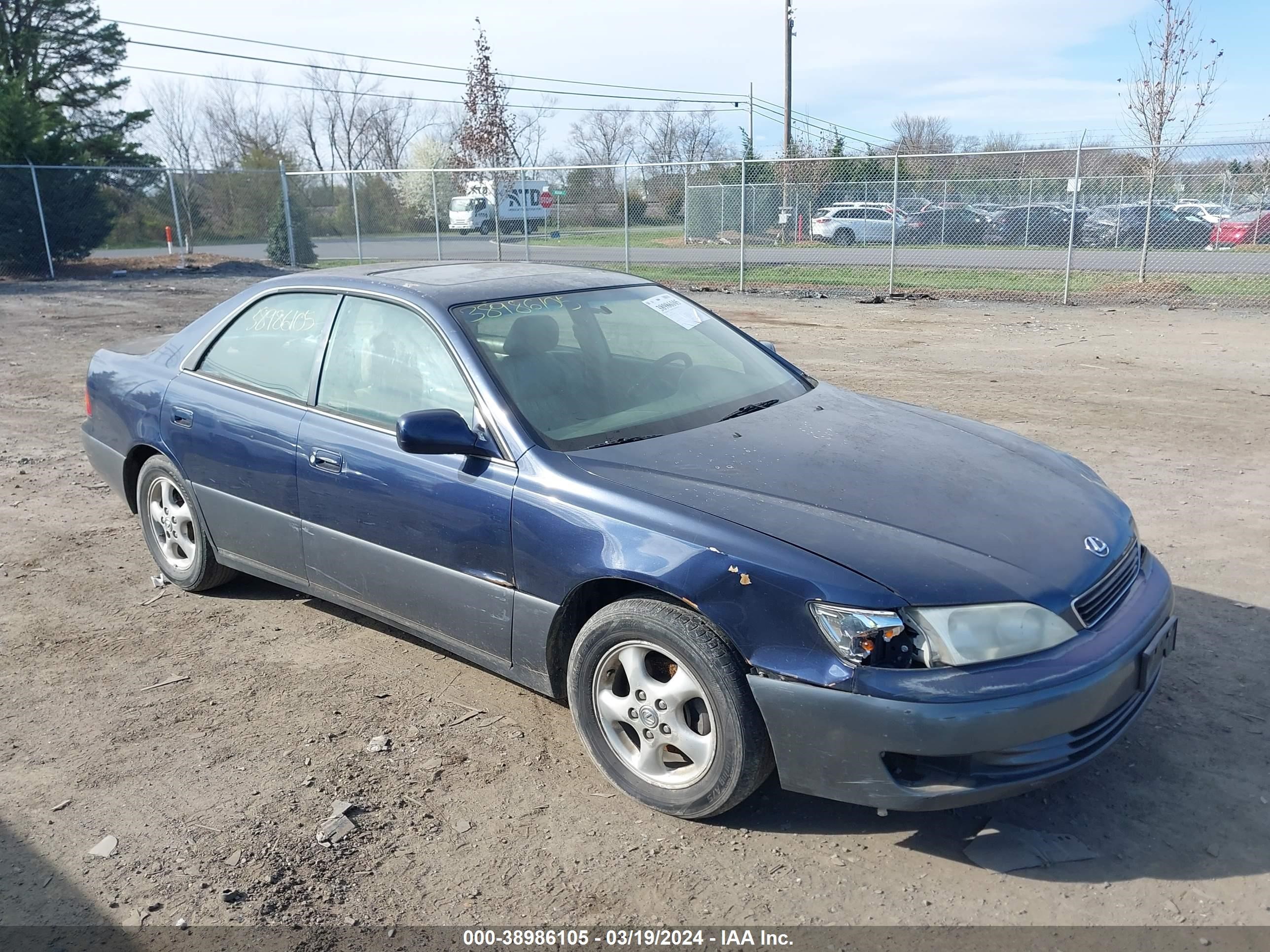 LEXUS ES 1998 jt8bf28g7w0136637