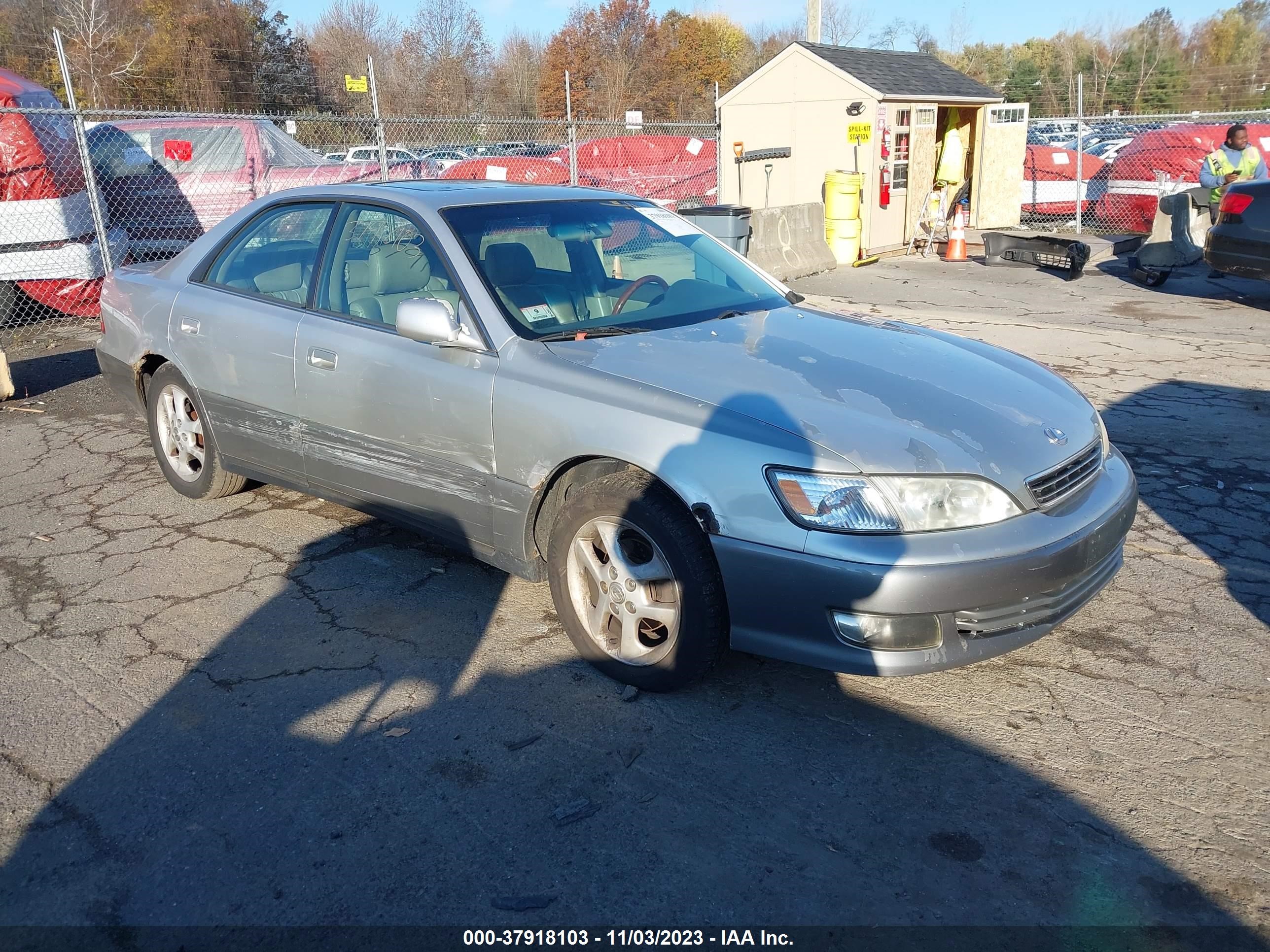 LEXUS ES 2001 jt8bf28g810310112